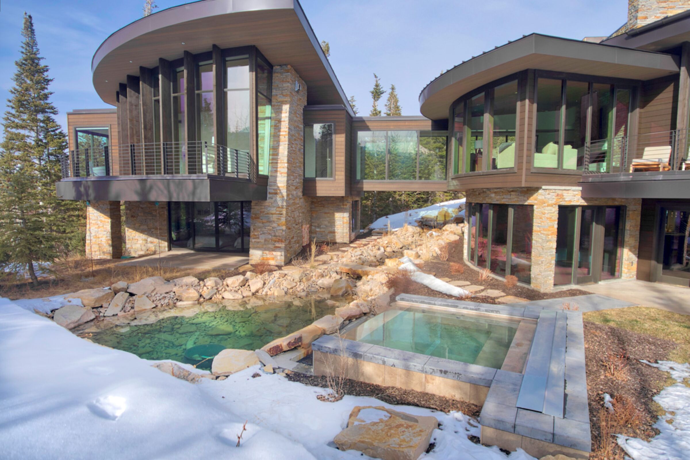 Iron Mountain Chalet