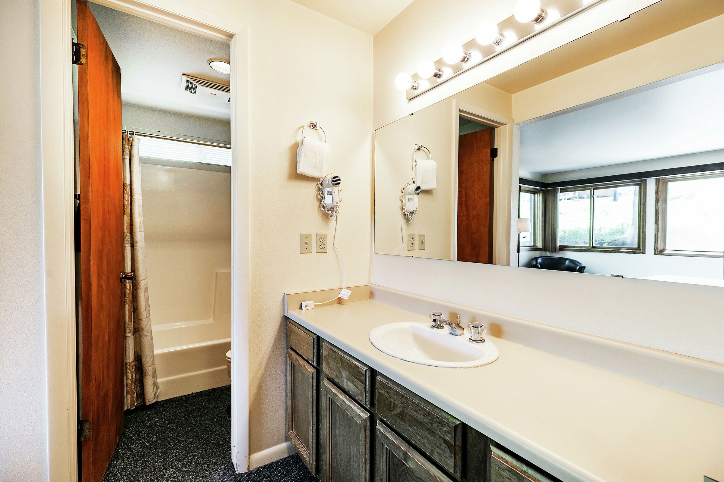 Master Ensuite Bathroom