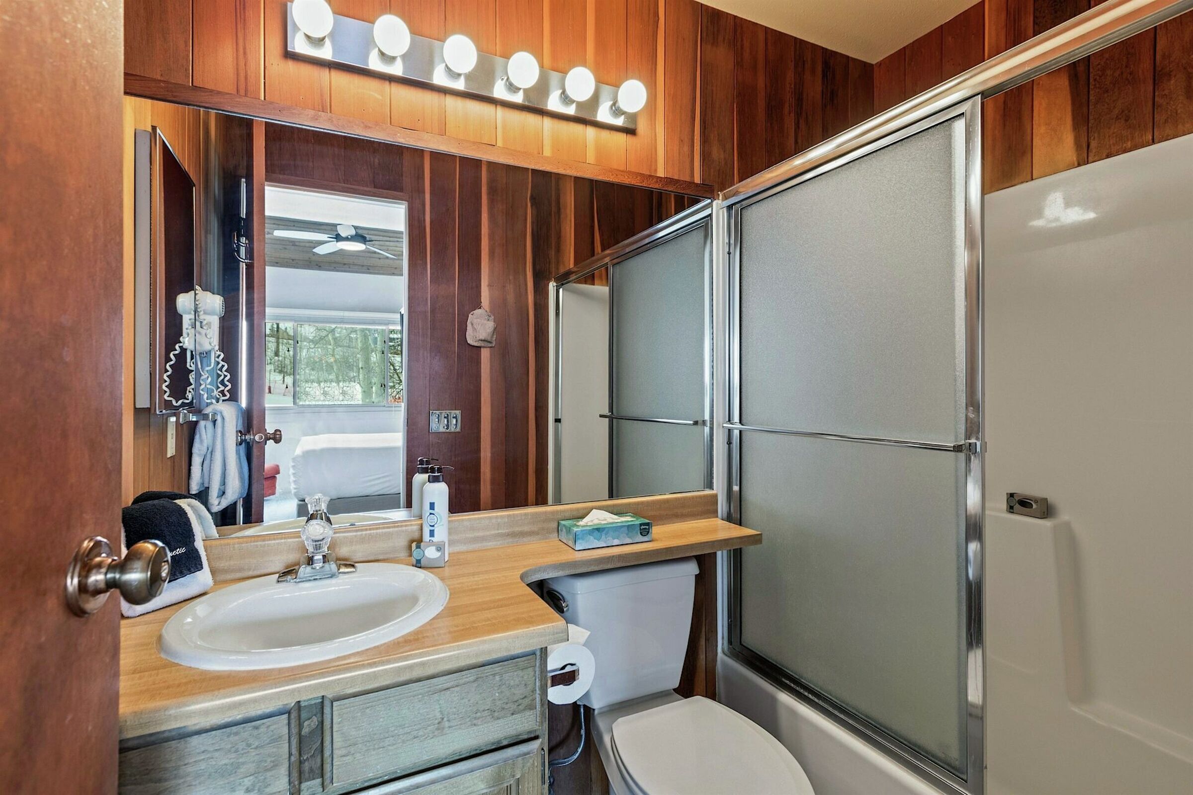 Master Ensuite Bathroom