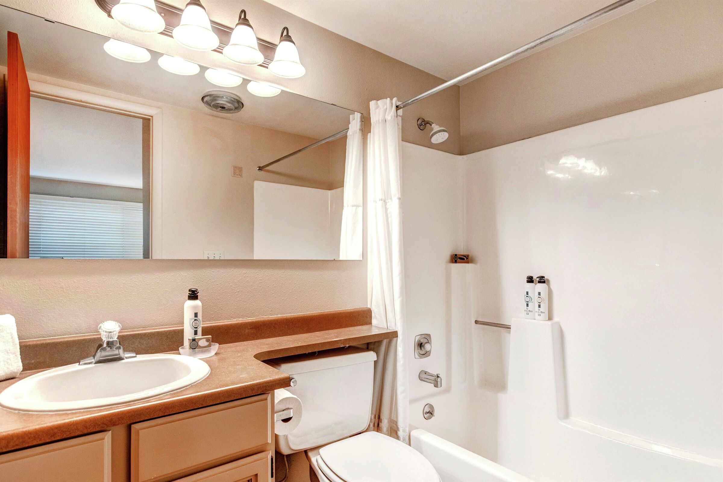 Master Ensuite Bathroom