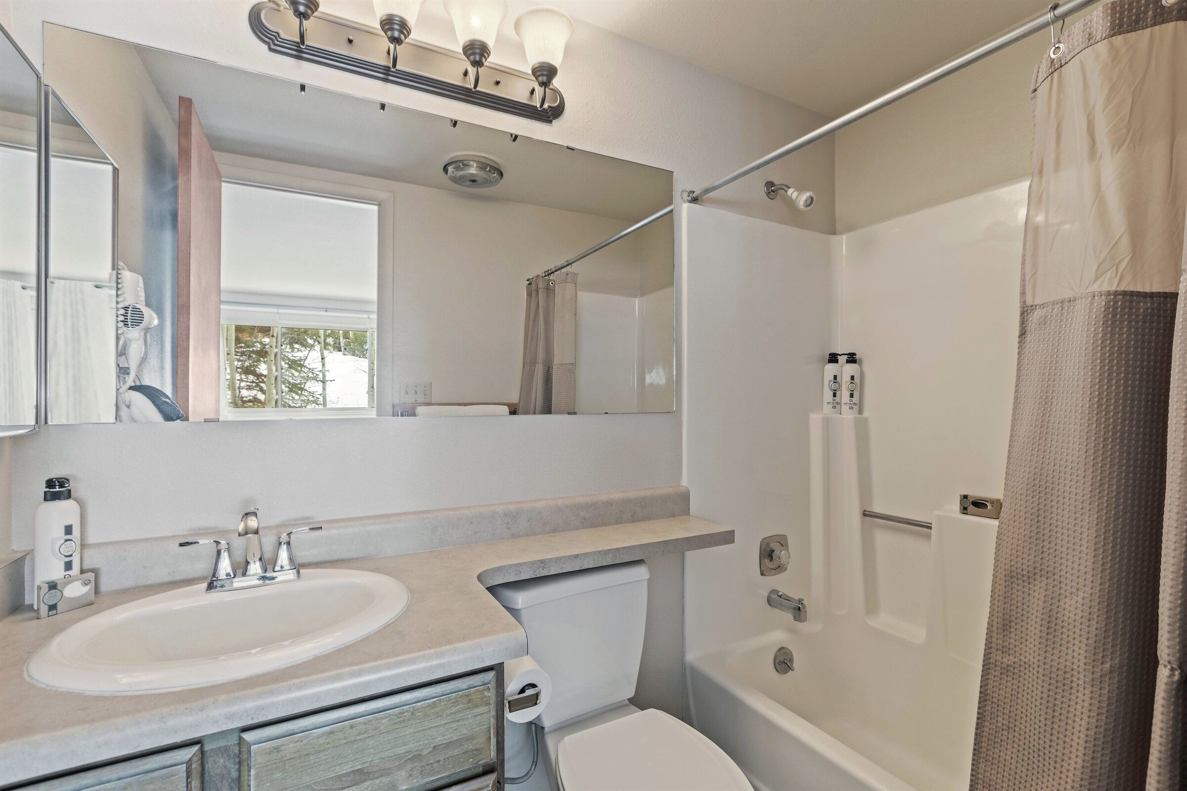 Master Ensuite Bathroom