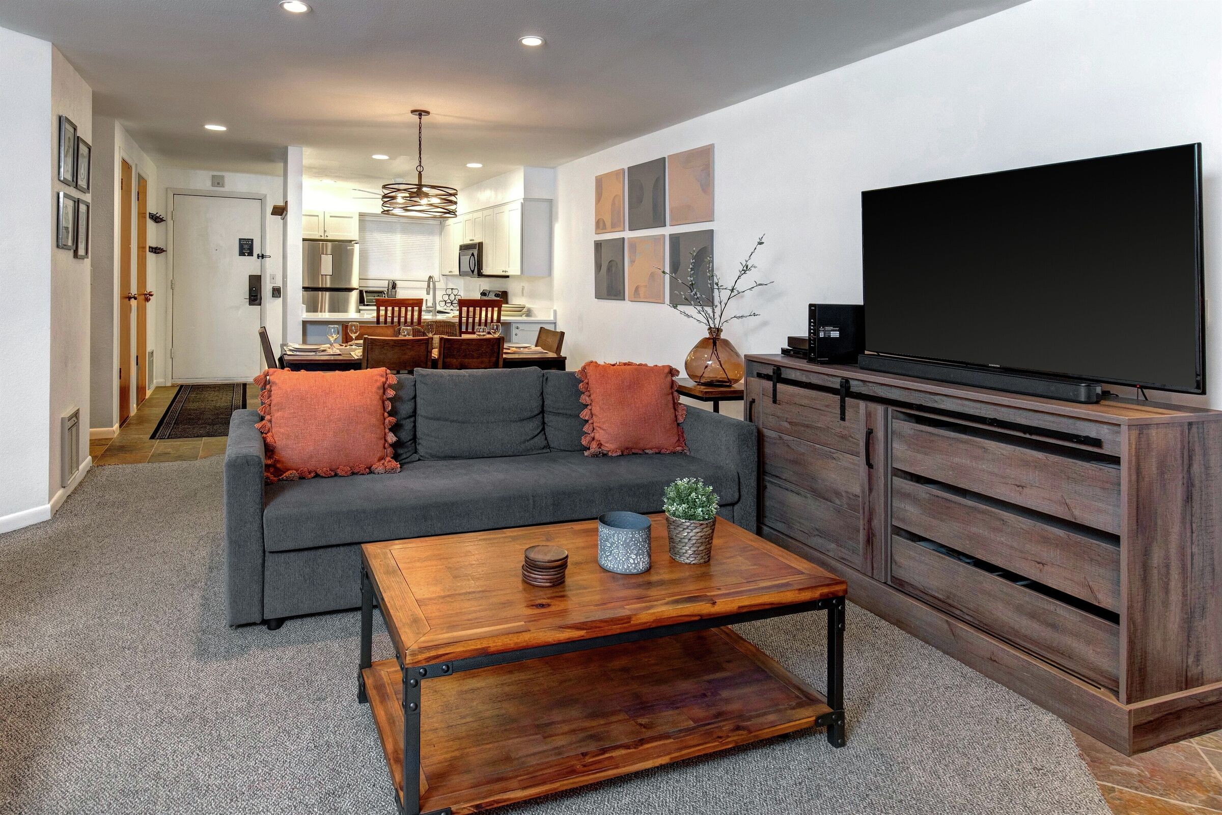 Living Area & Dining Area