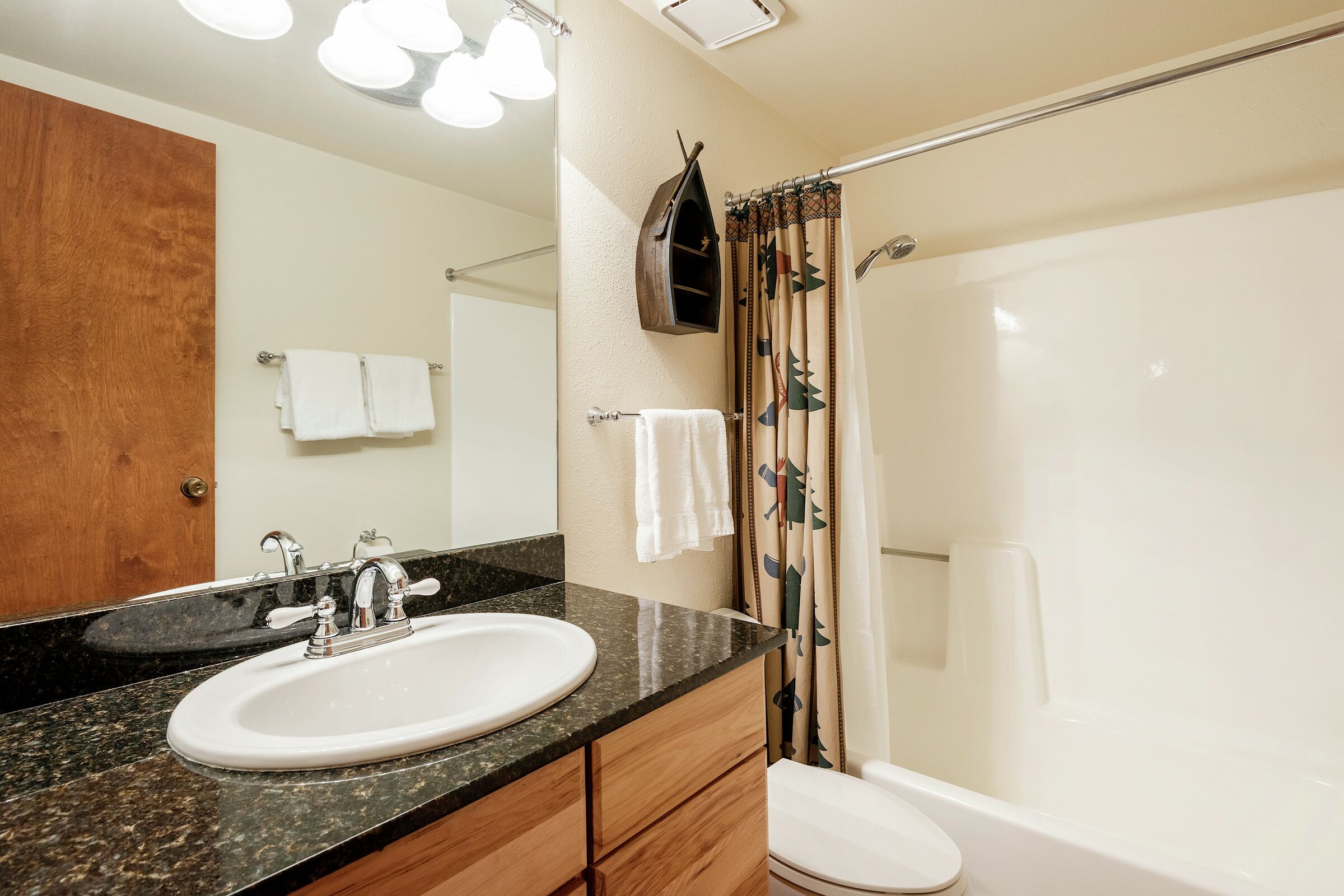 #018 - Bathroom
