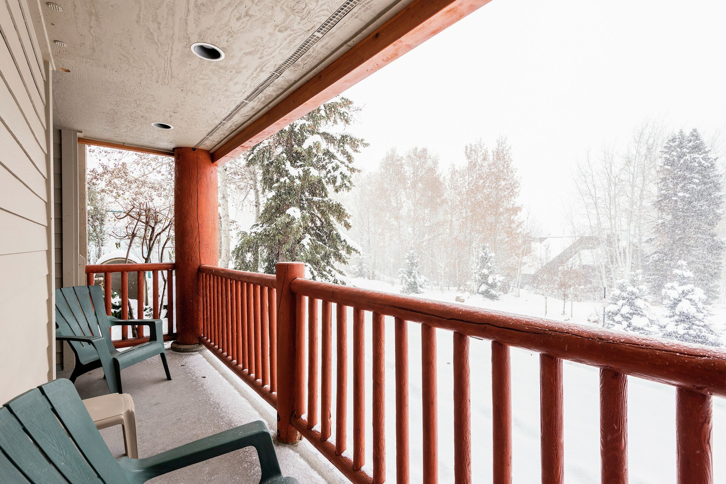 #012 - Balcony