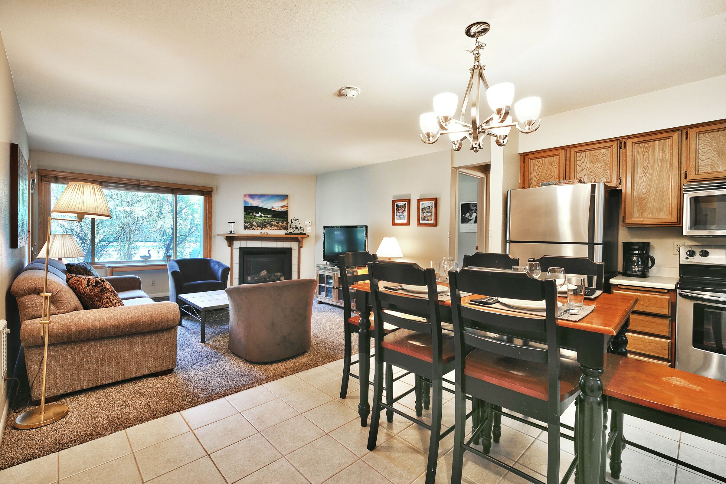 #010 - Dining Room