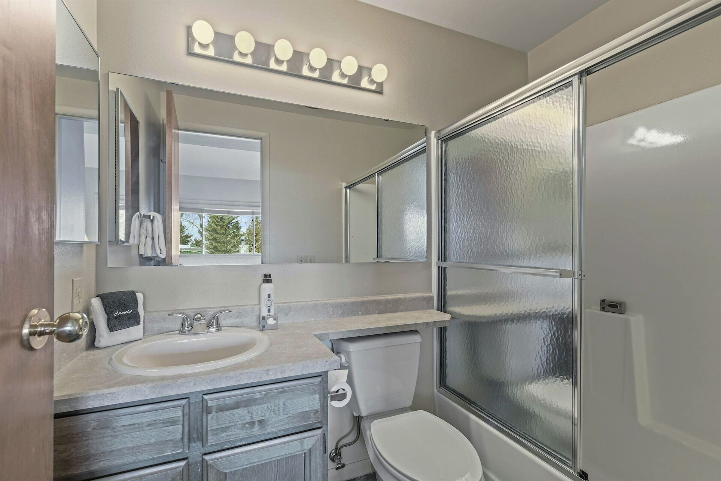 Master Ensuite Bathroom