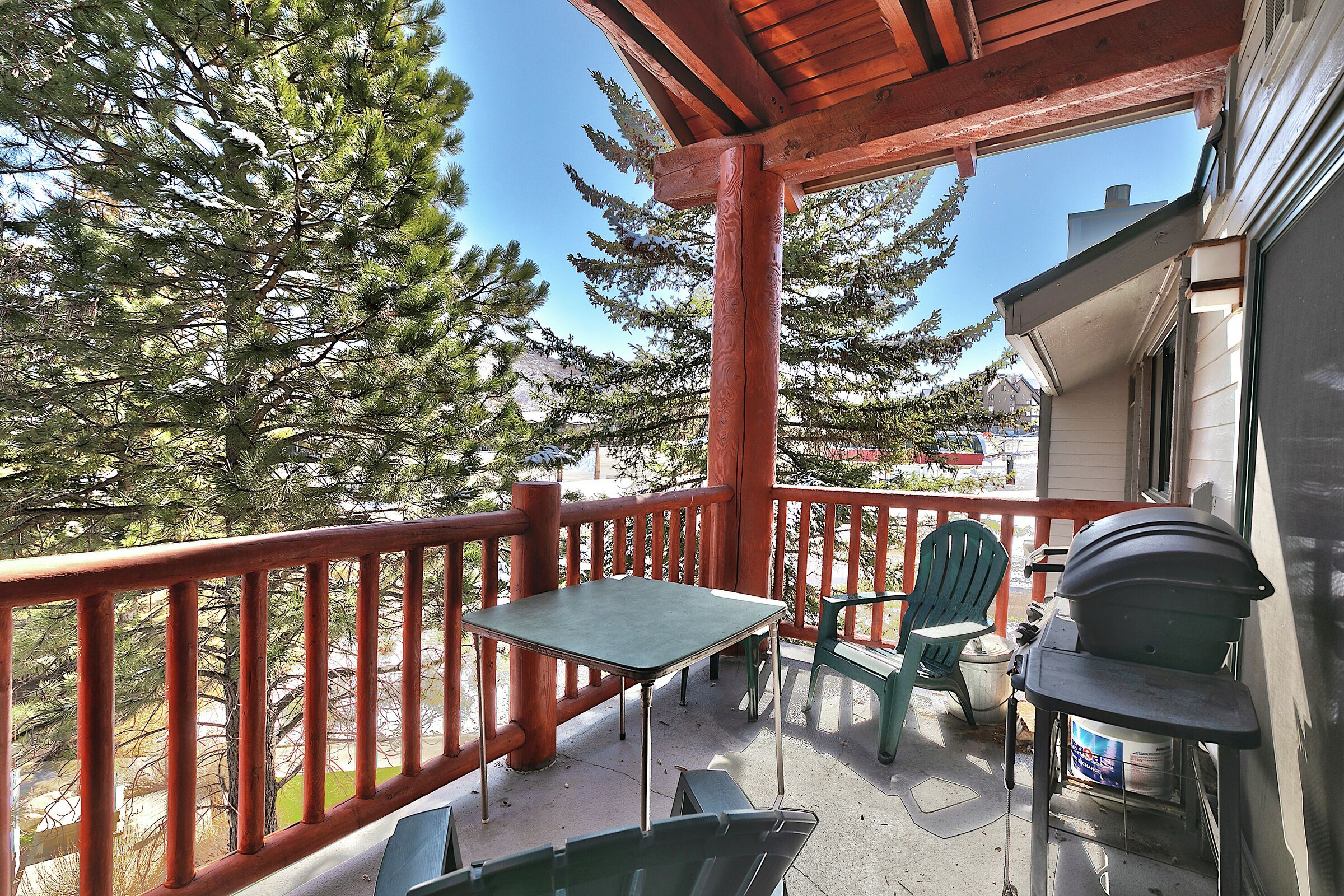 Balcony with BBQ