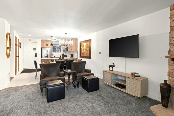 #116 - Living Area & Dining Area