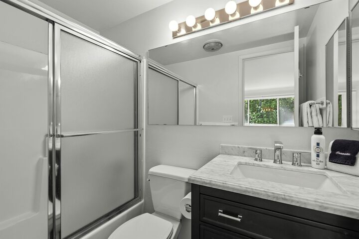 #134 - Master Ensuite Bathroom
