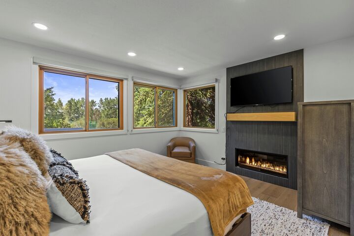 #044 - Master Bedroom