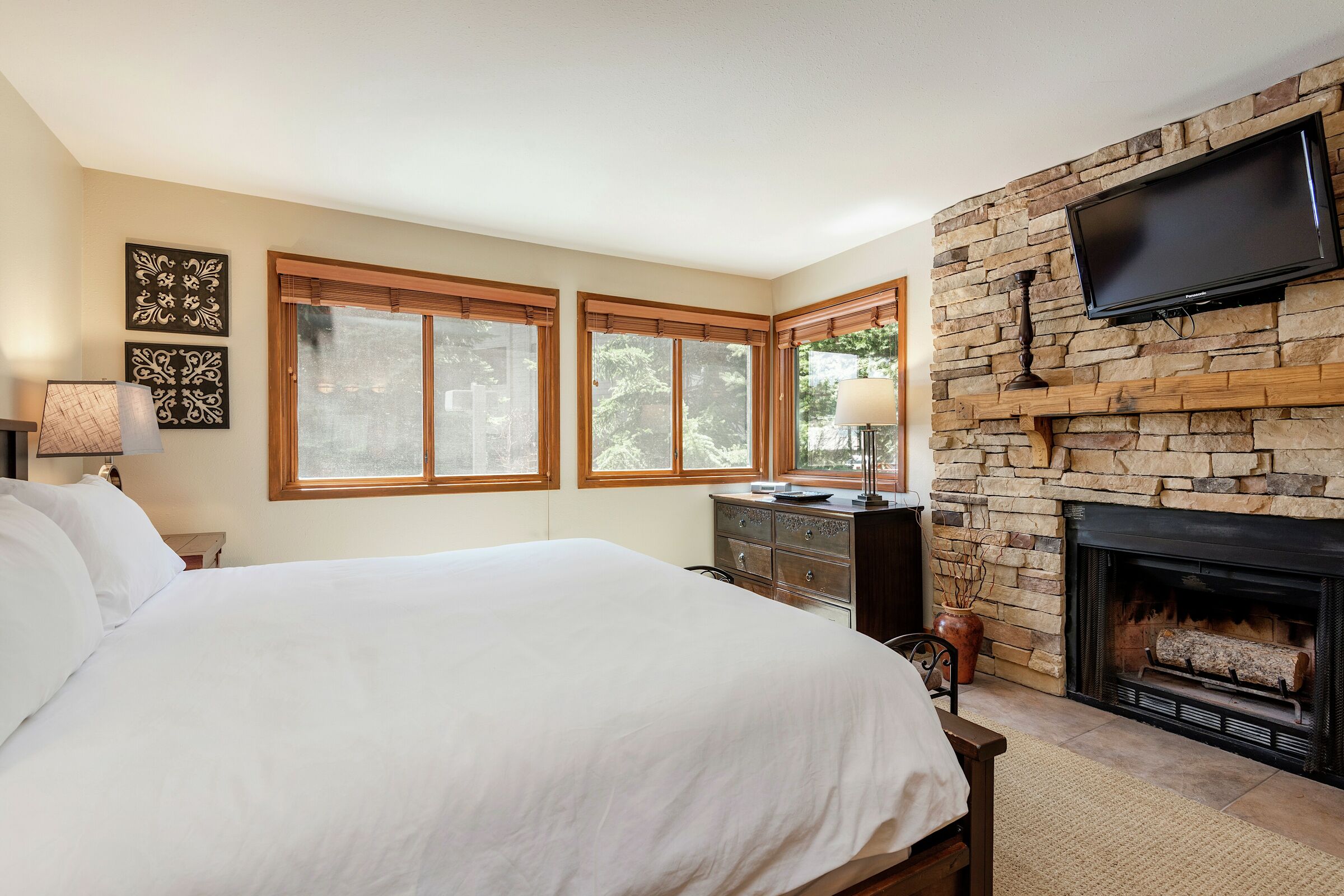 #023 - Master Bedroom