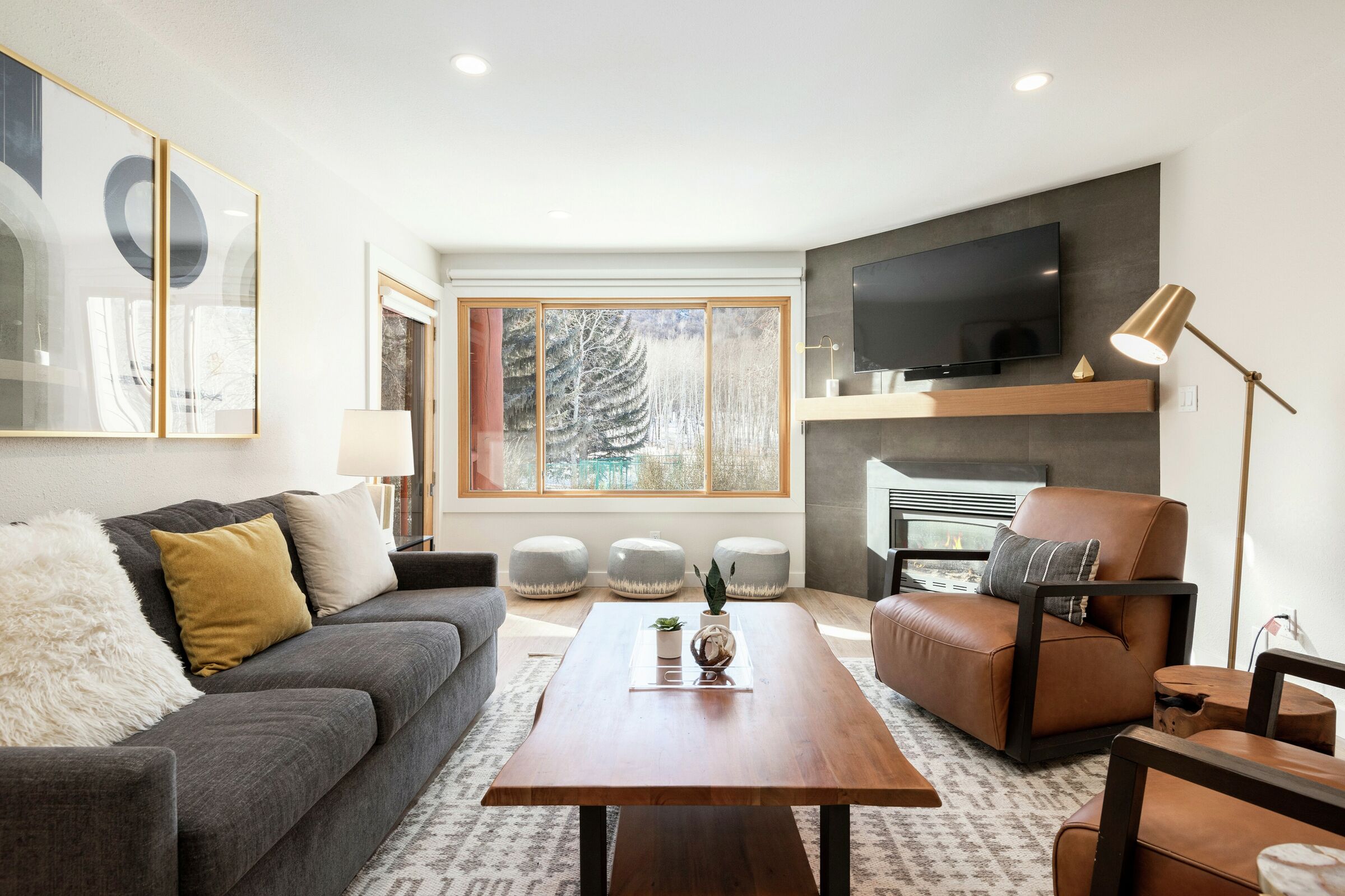 #024 - Living Room