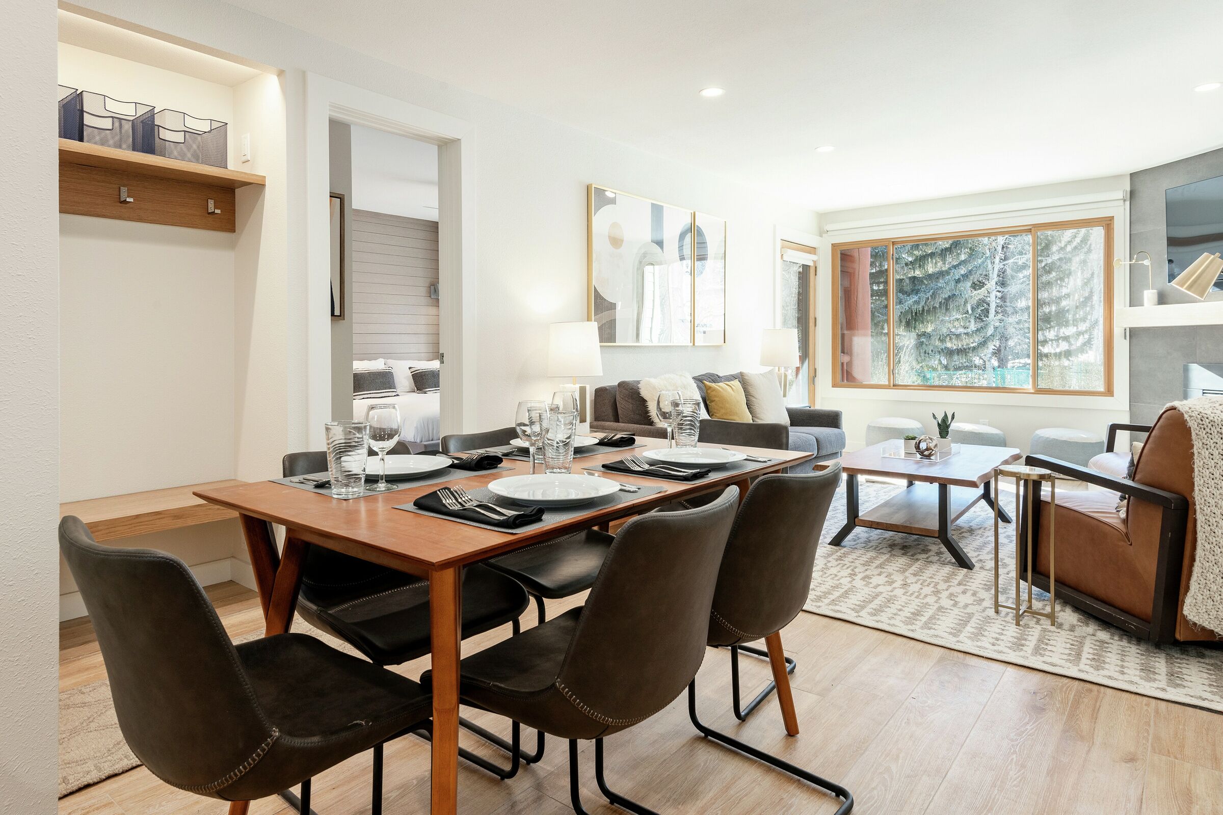#024 - Dining Room