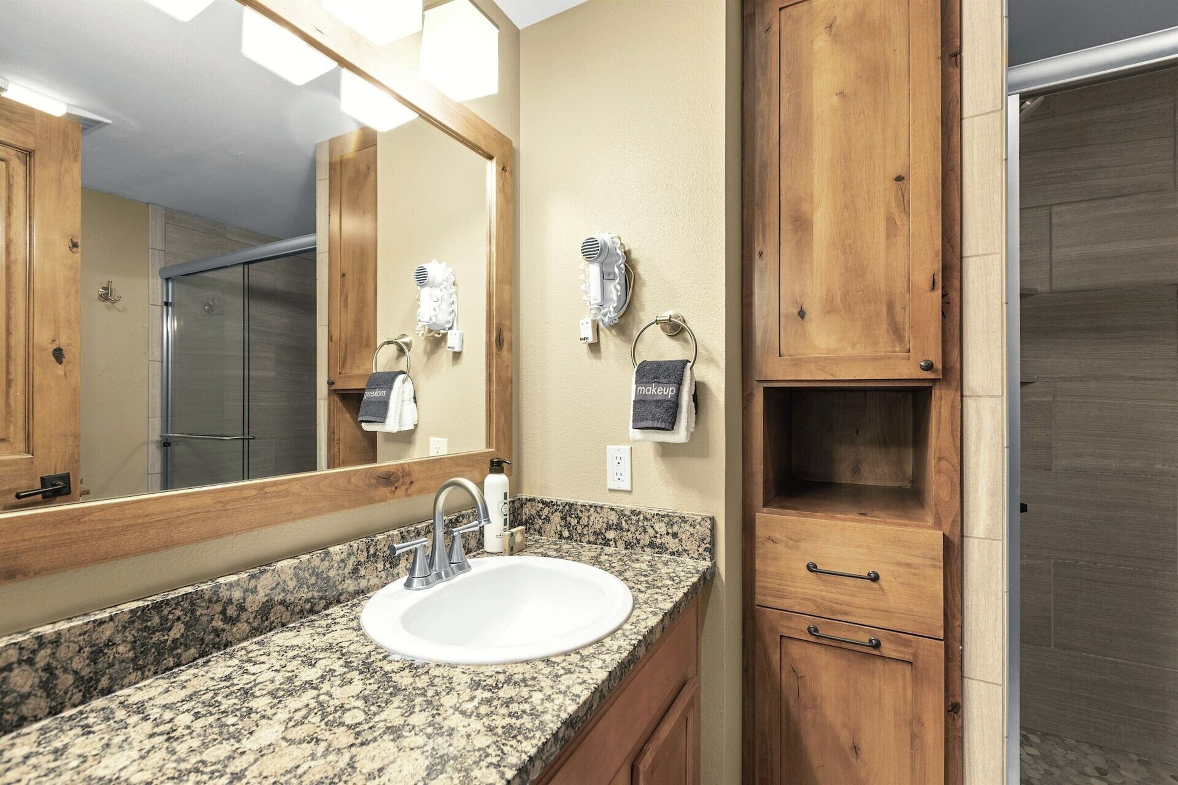 #142 - Bathroom