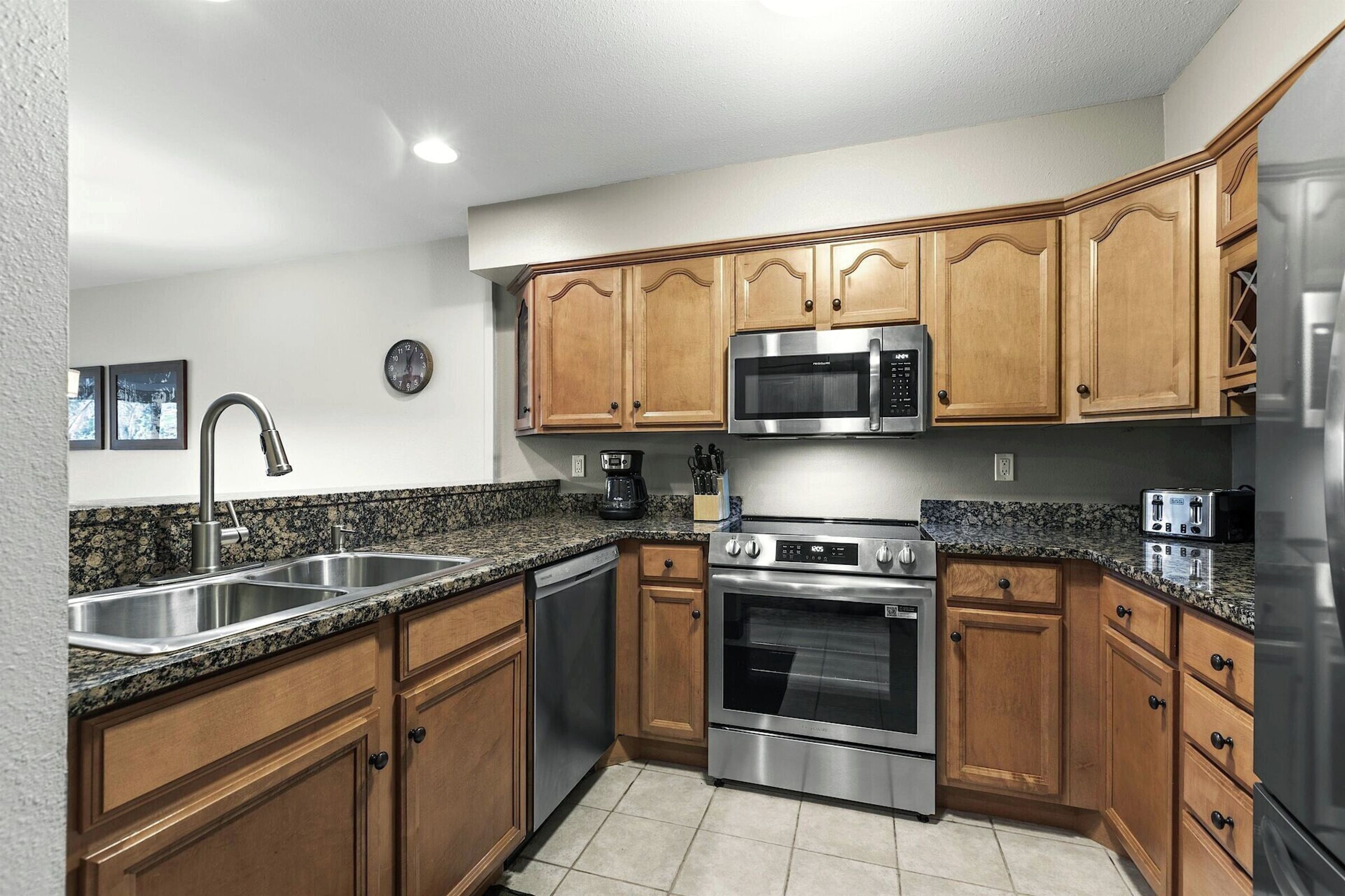 #142 - Kitchen