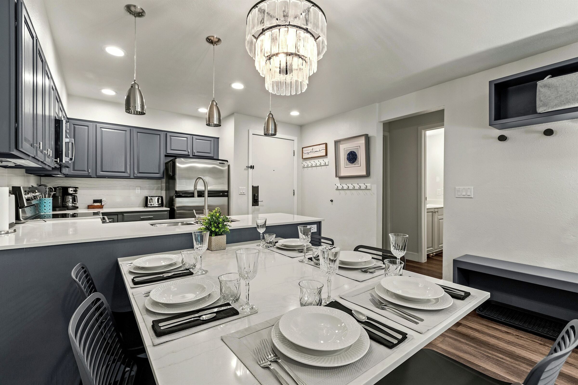 #137 - Dining Area & Kitchen