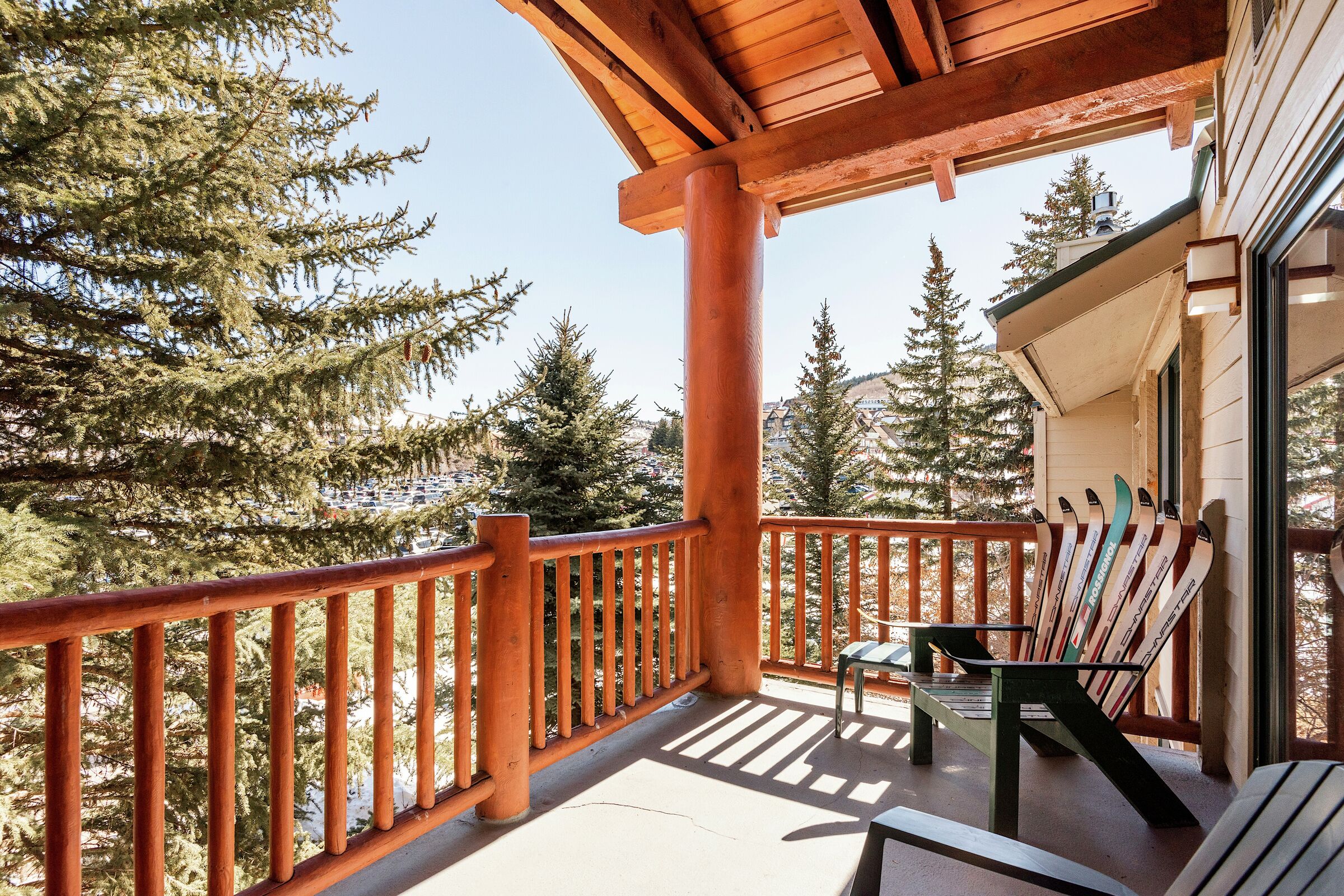#032 - Balcony