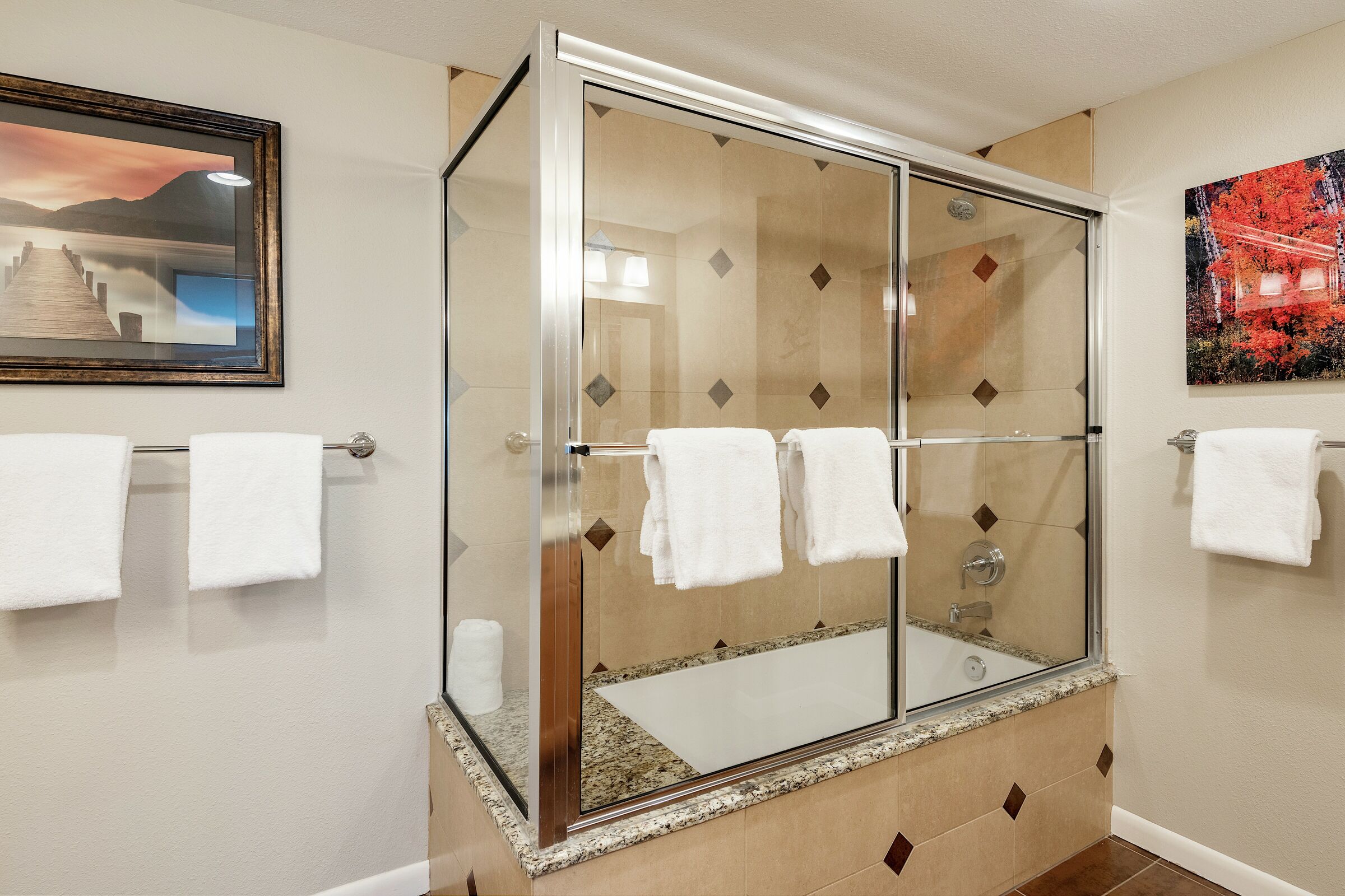 #032 - Master Ensuite Bathroom
