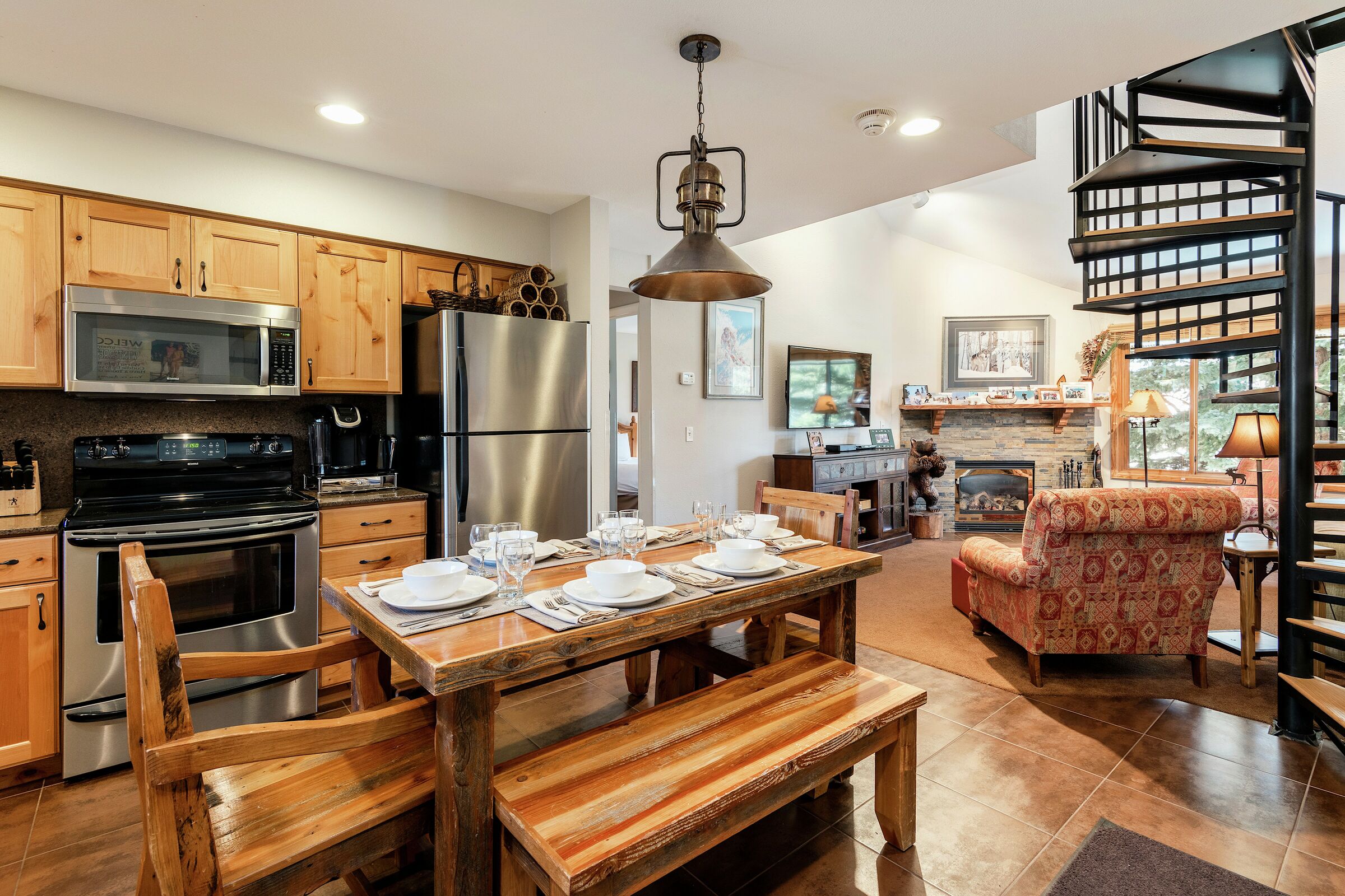 #032 - Dining Room