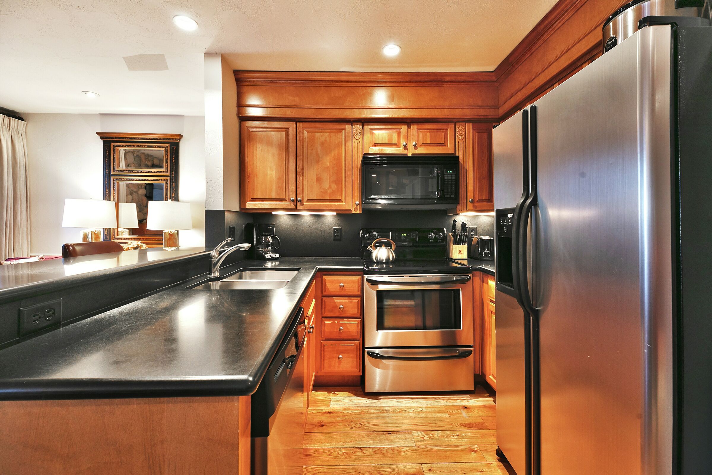 #003 - Kitchen