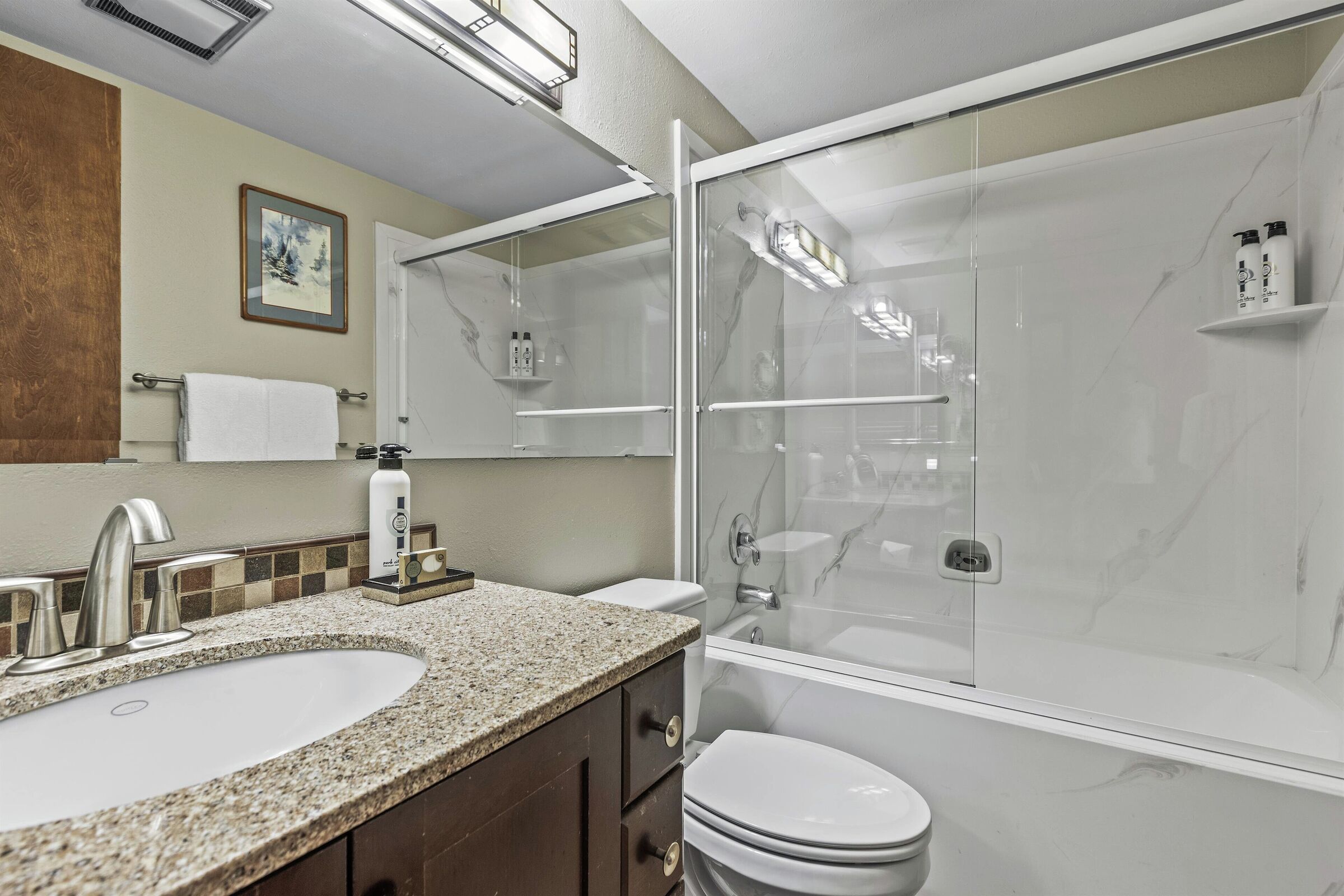 #007 - Bathroom