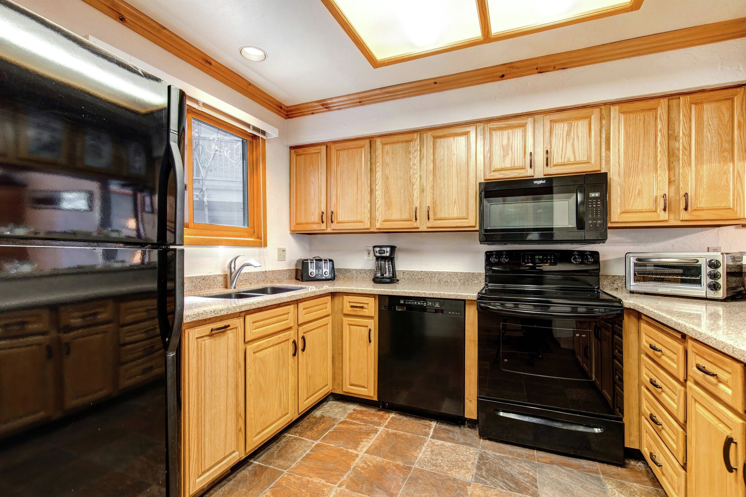 #043 - Kitchen