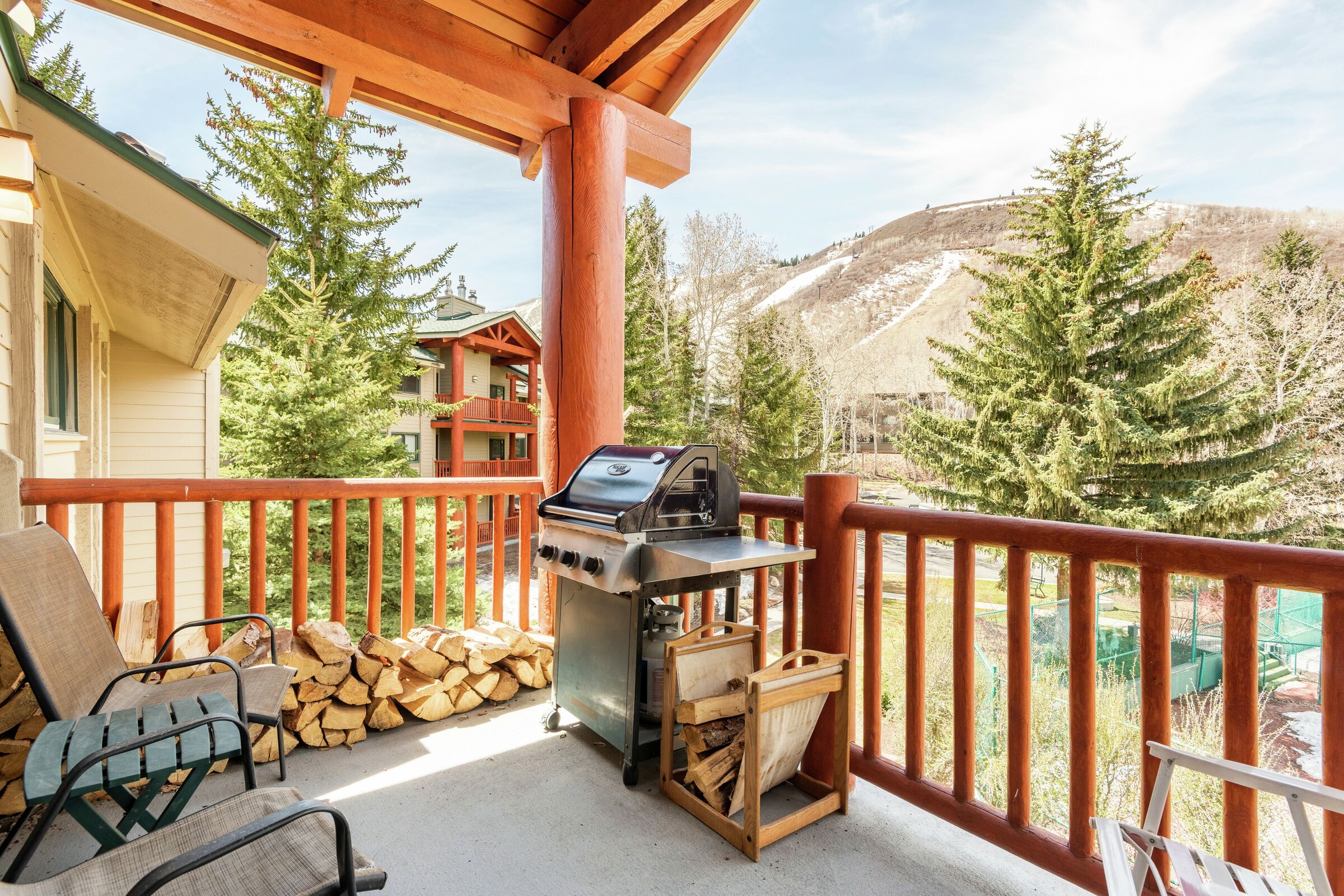 Balcony with BBQ