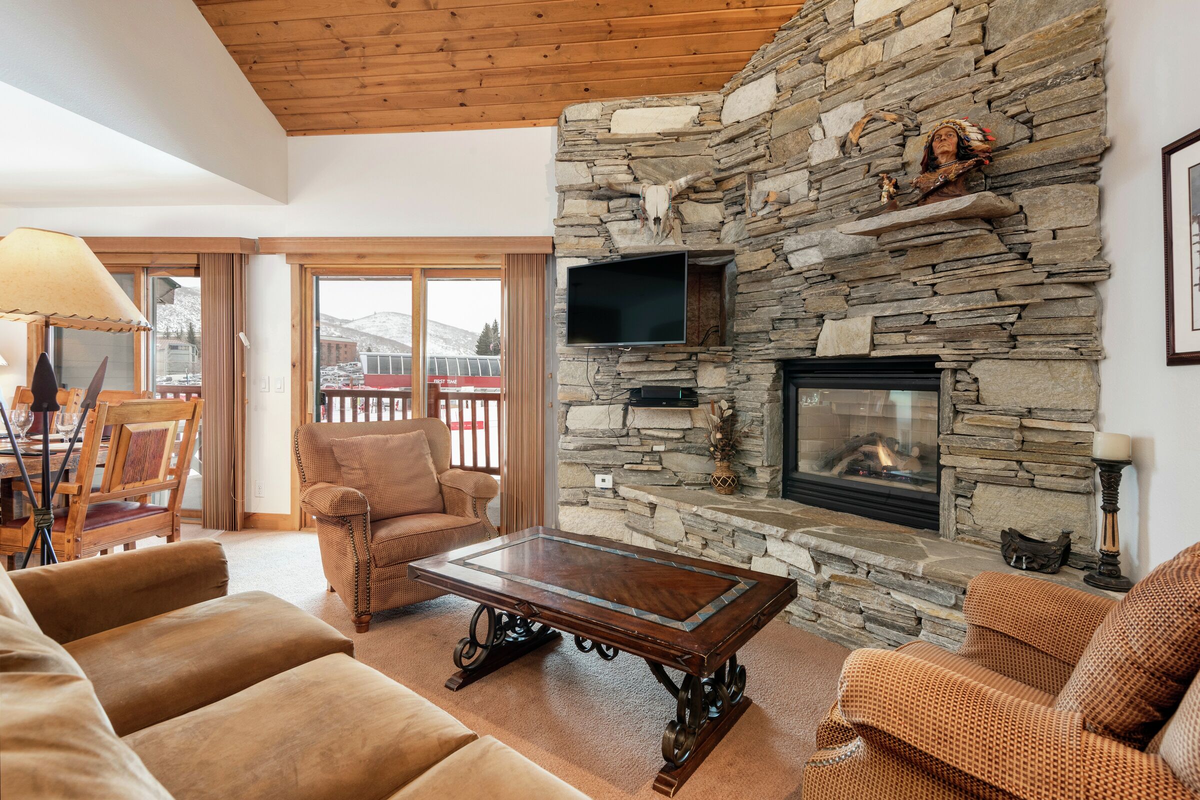 #074 - Living Room