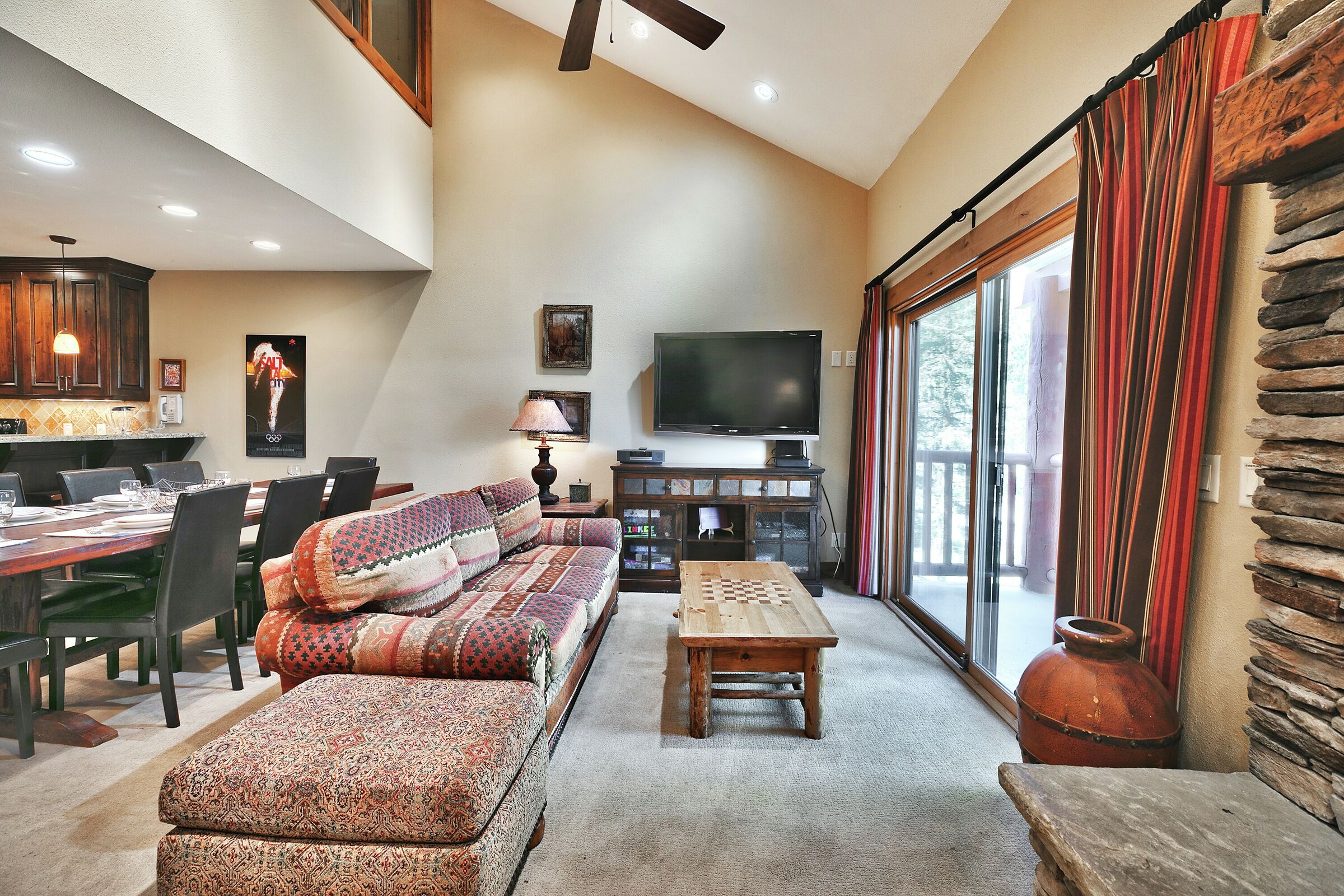 #071 - Living Room