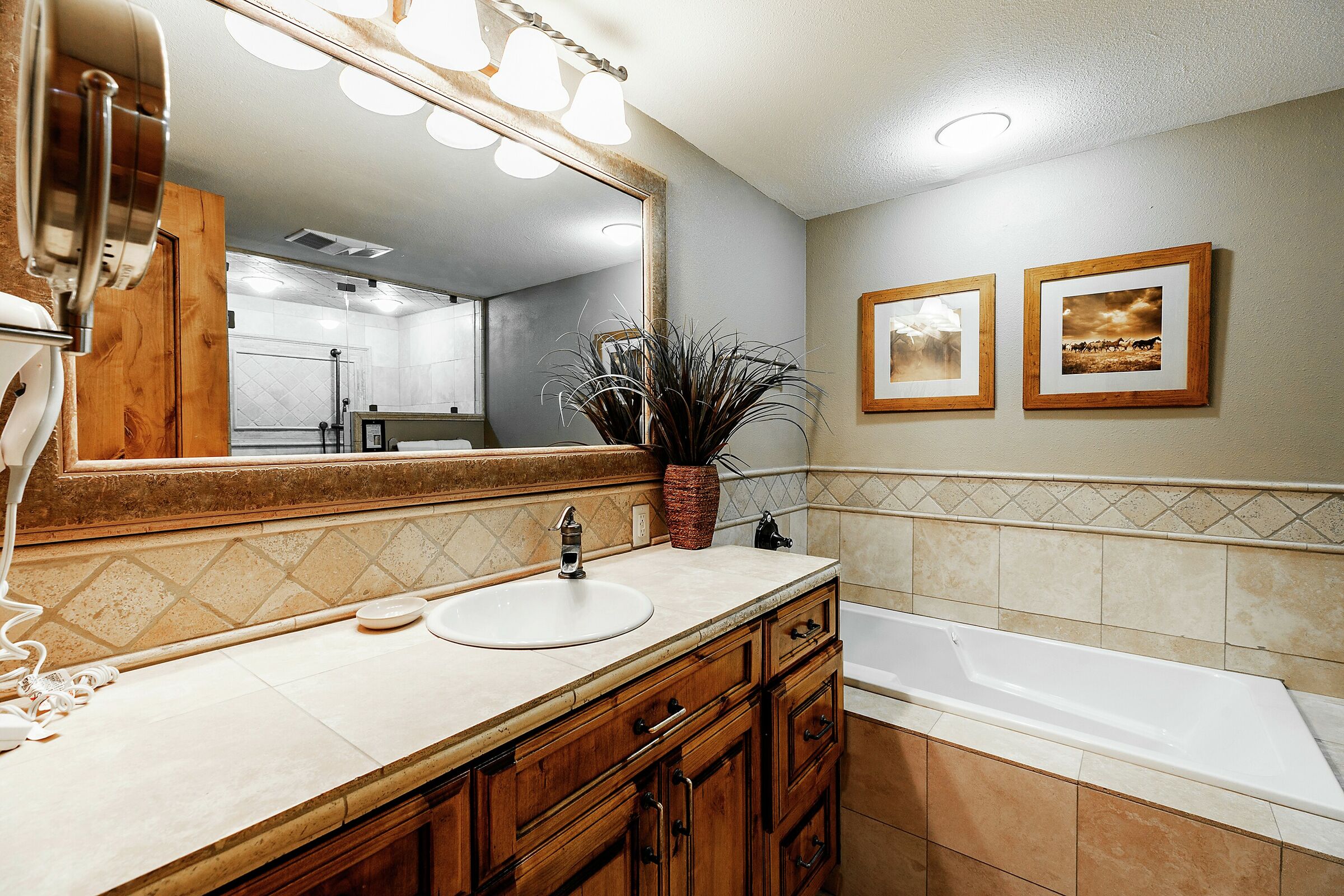 #071 - Bathroom