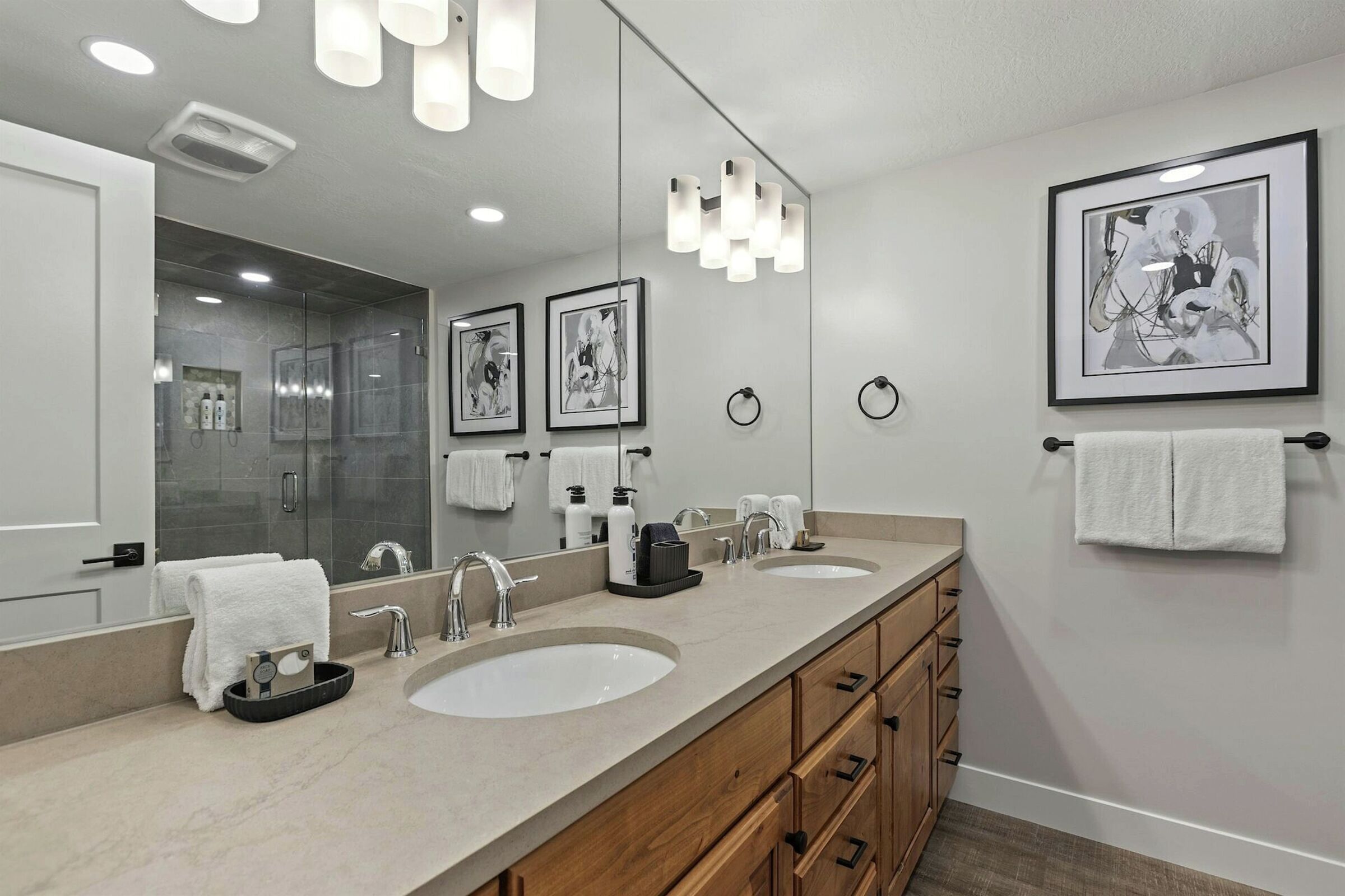 #078 - Bathroom