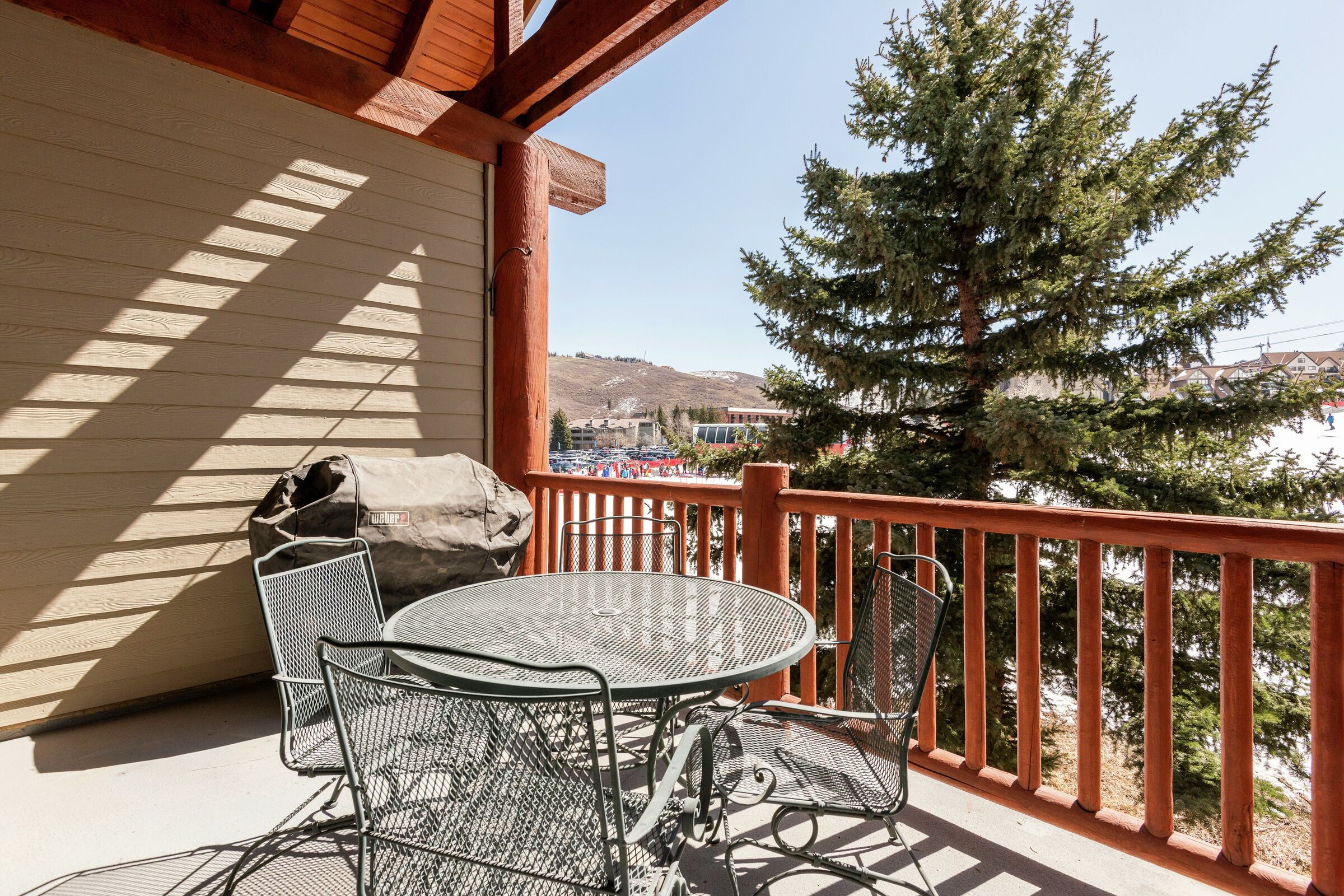Balcony with BBQ