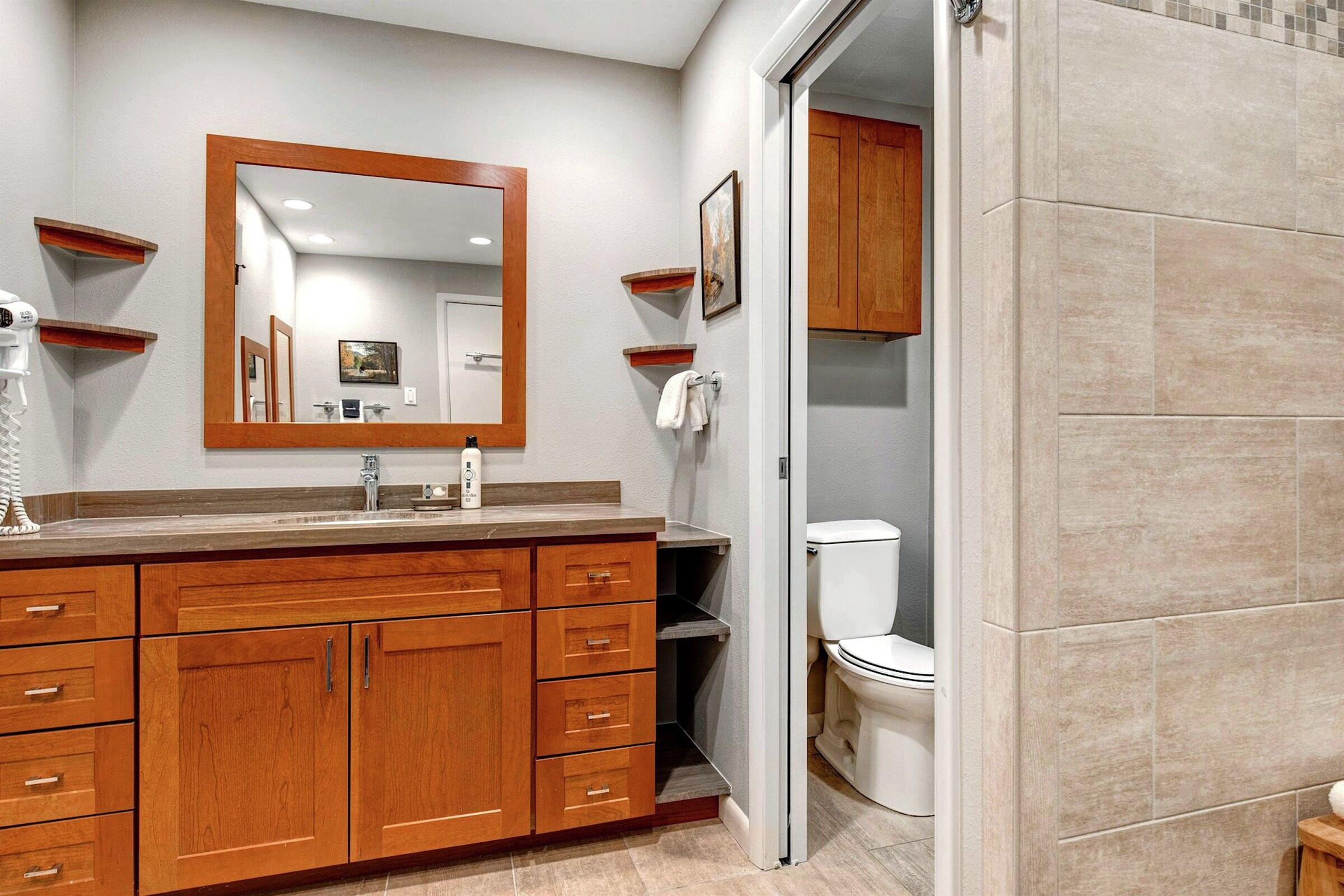 Master Ensuite Bathroom