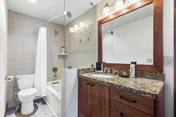 #123 - Ensuite Bathroom