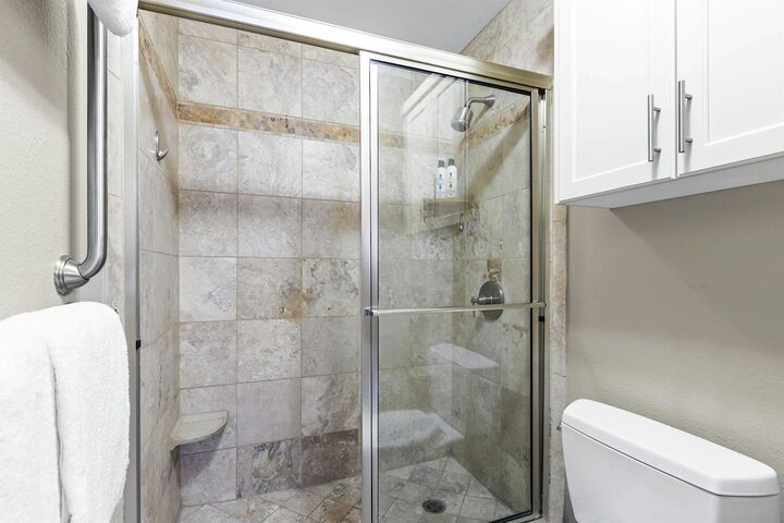 #123 - Master Ensuite Bathroom