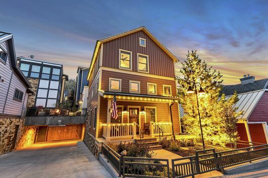 The Peak at Town Lift