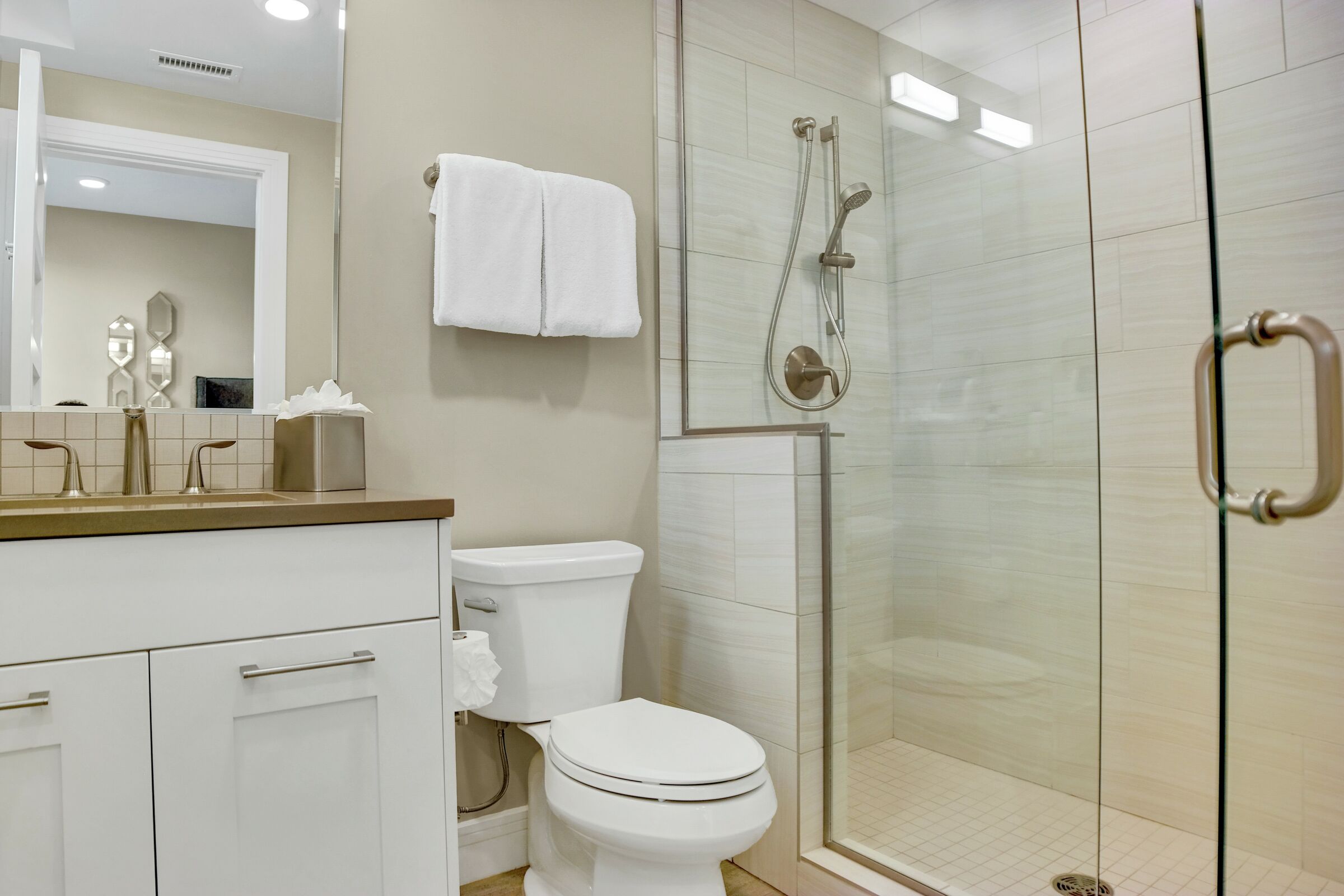 #202 - Master Ensuite Bathroom