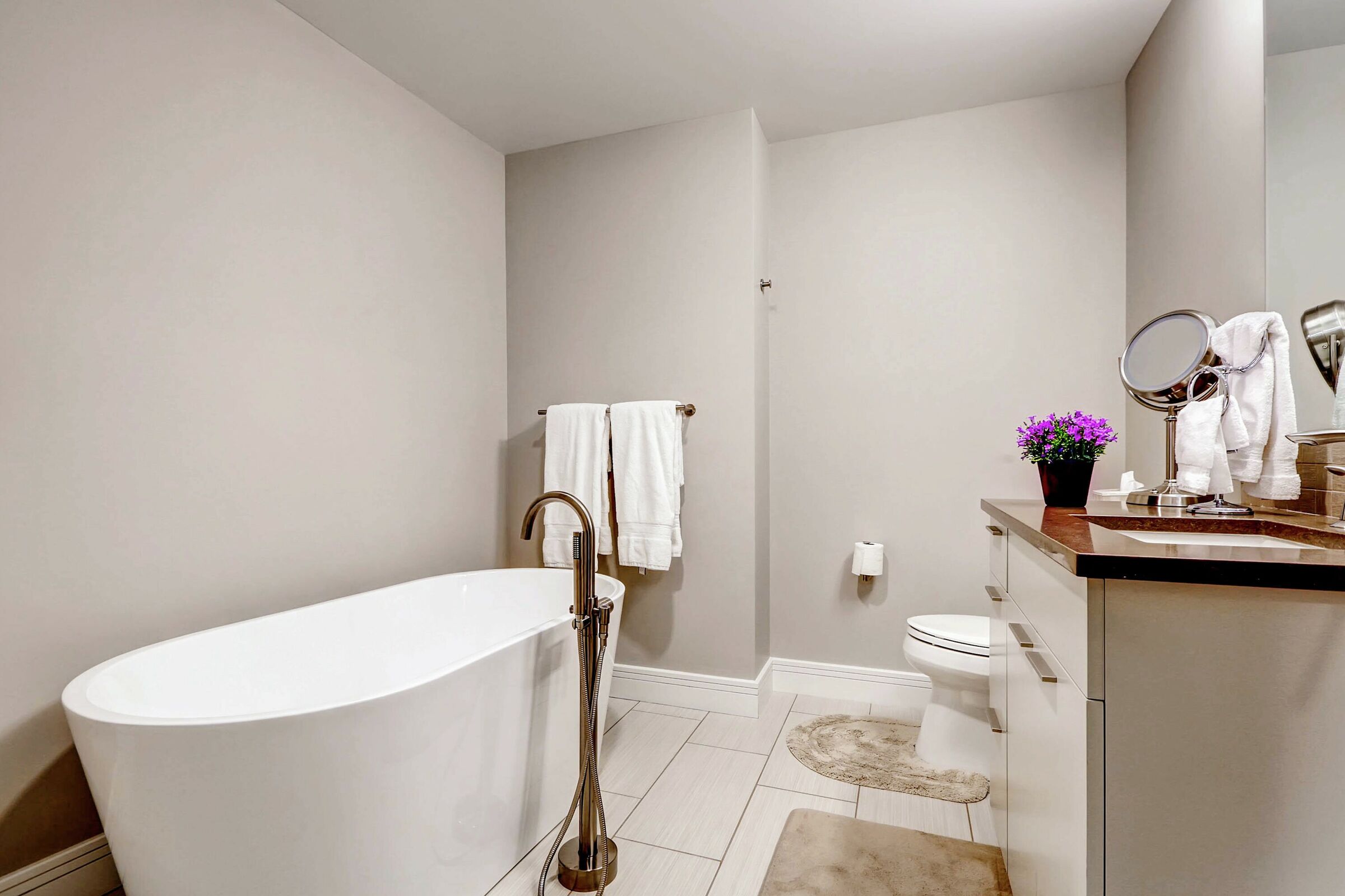Master Ensuite Bathroom