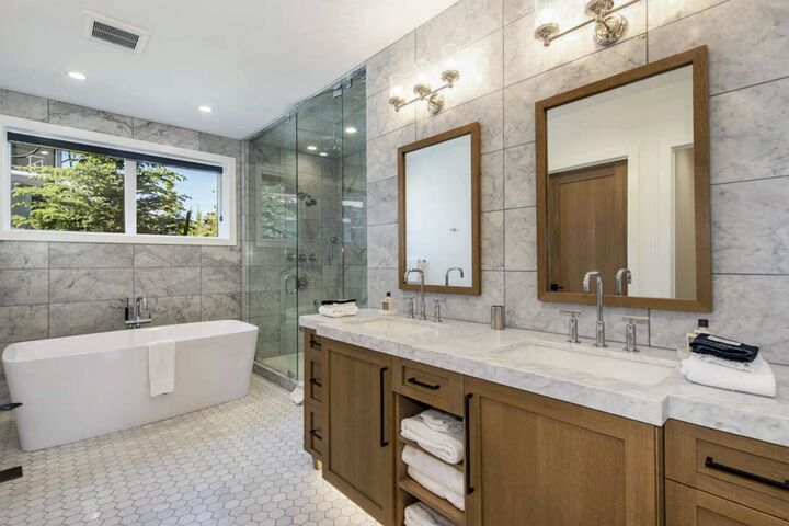 Master Ensuite Bathroom