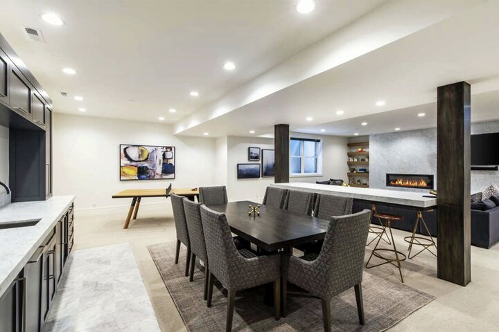 Family Room with Wet Bar
