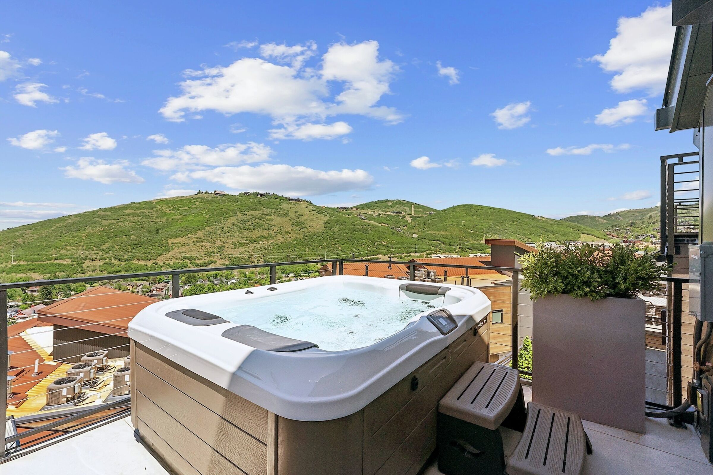Balcony with Hot Tub