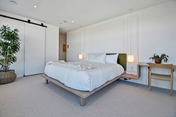 5 Bdrm 5.5 Bath HT - Bedroom