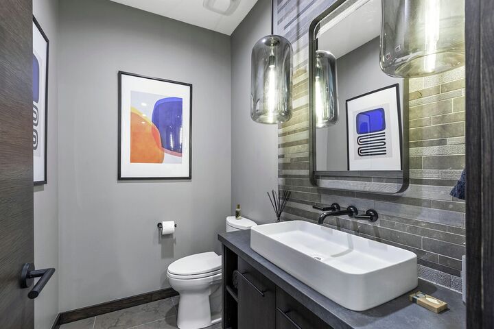 4 Bdrm 4.5 Bath HT - Half Bathroom