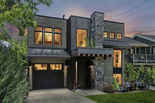 Mountain & Main at Old Town