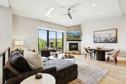 #4313 - Living Area