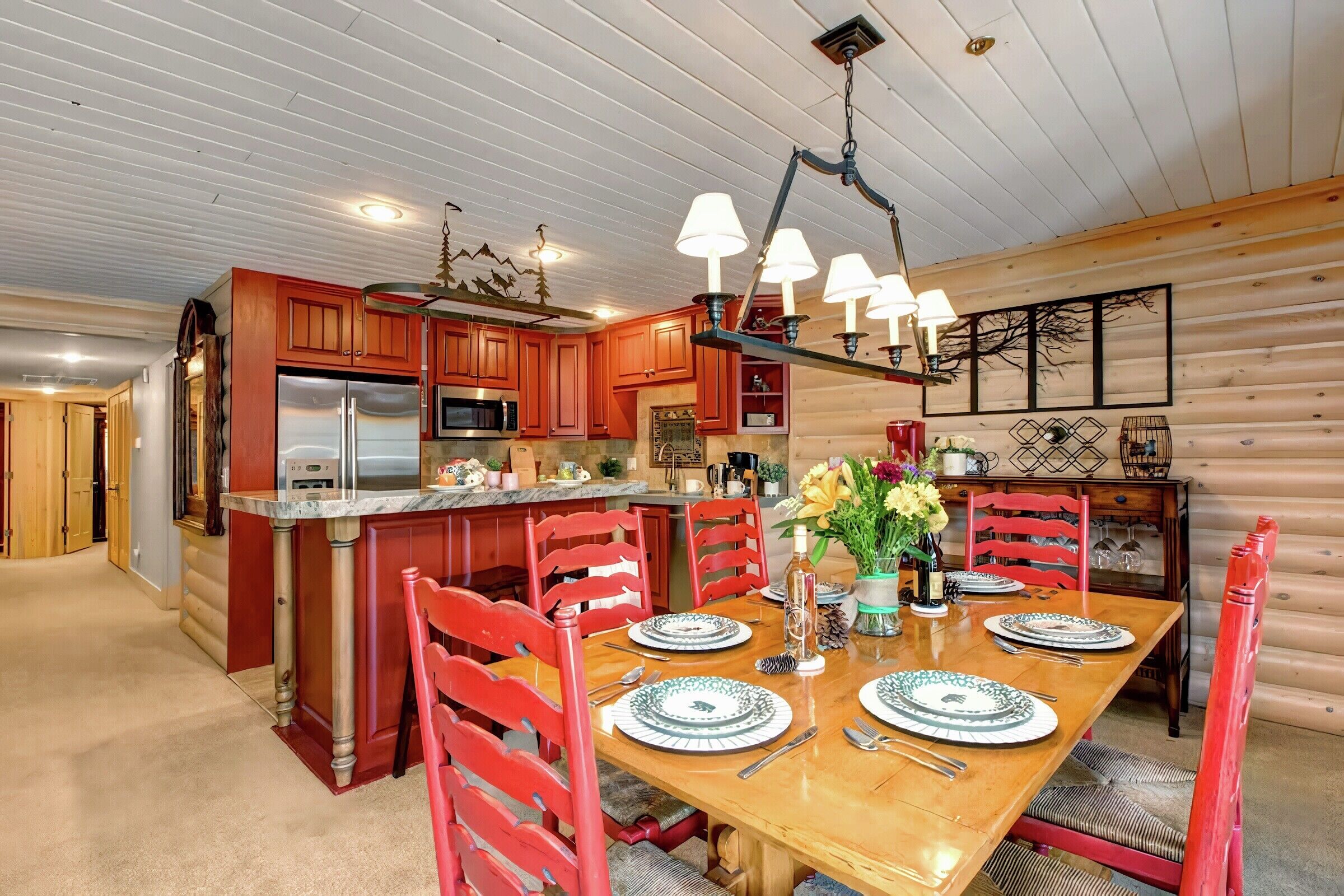 #103 - Dining Area & Kitchen