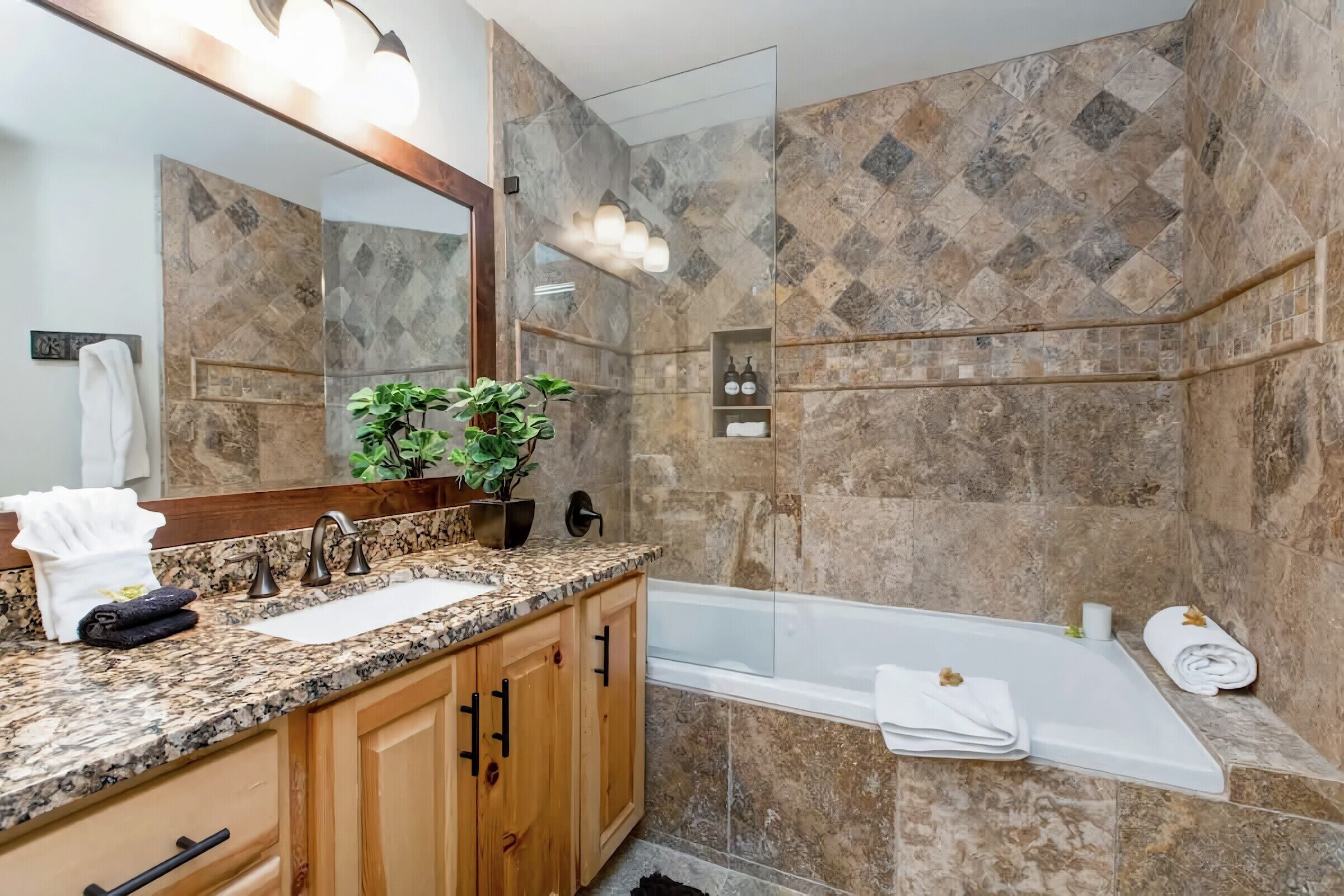 #107 - Master Ensuite Bathroom