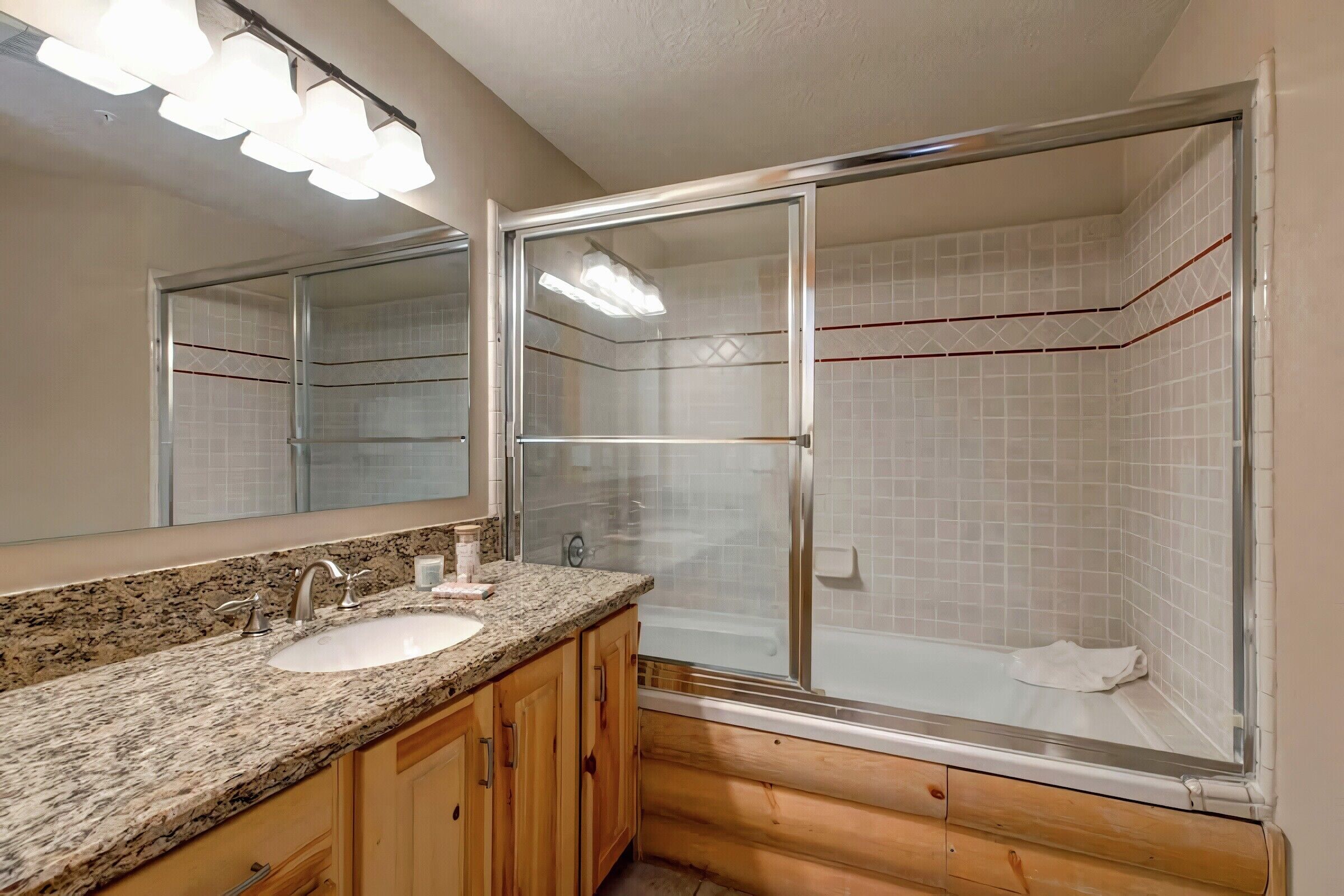 #152 - Master Ensuite Bathroom