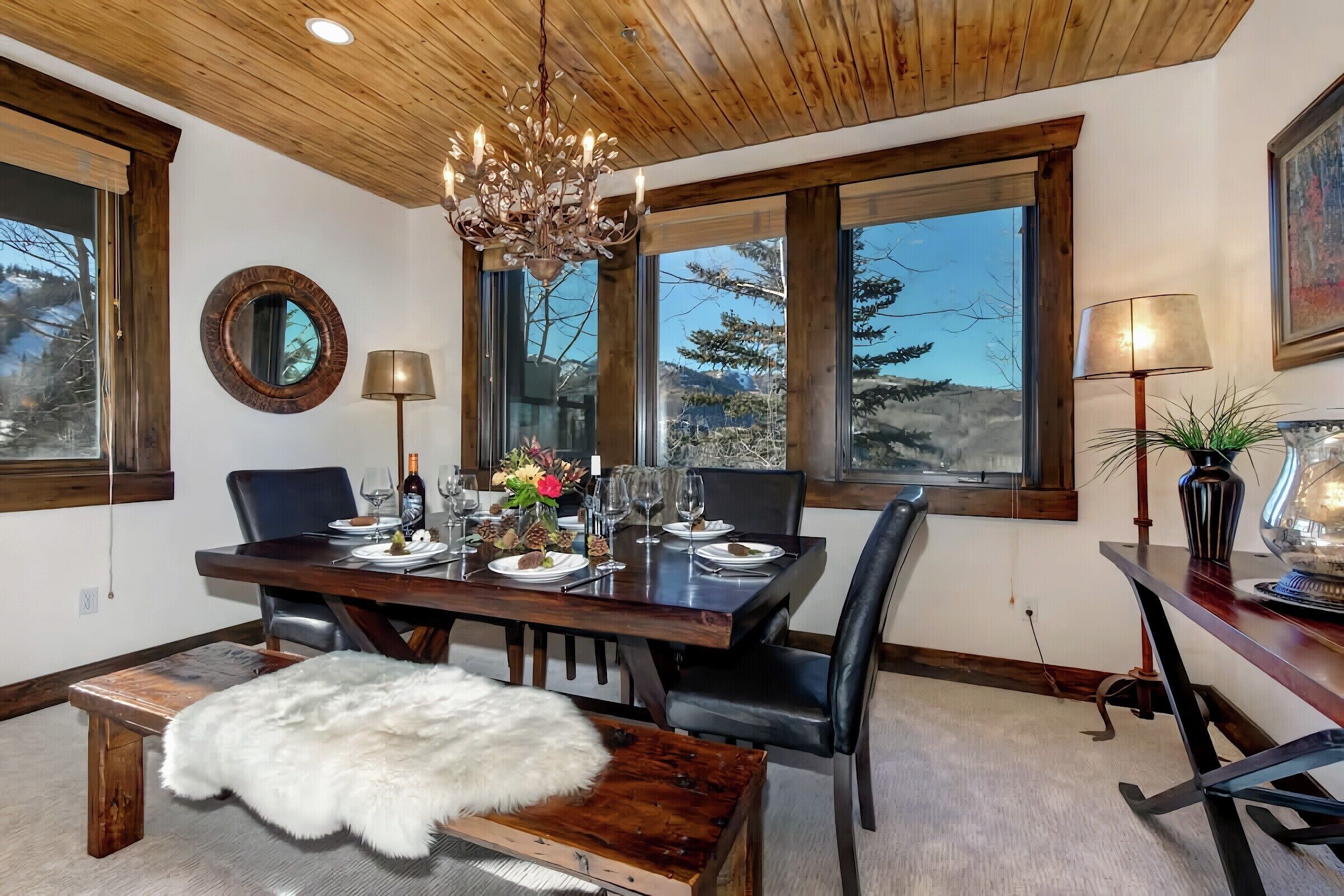 #201 - Dining Area
