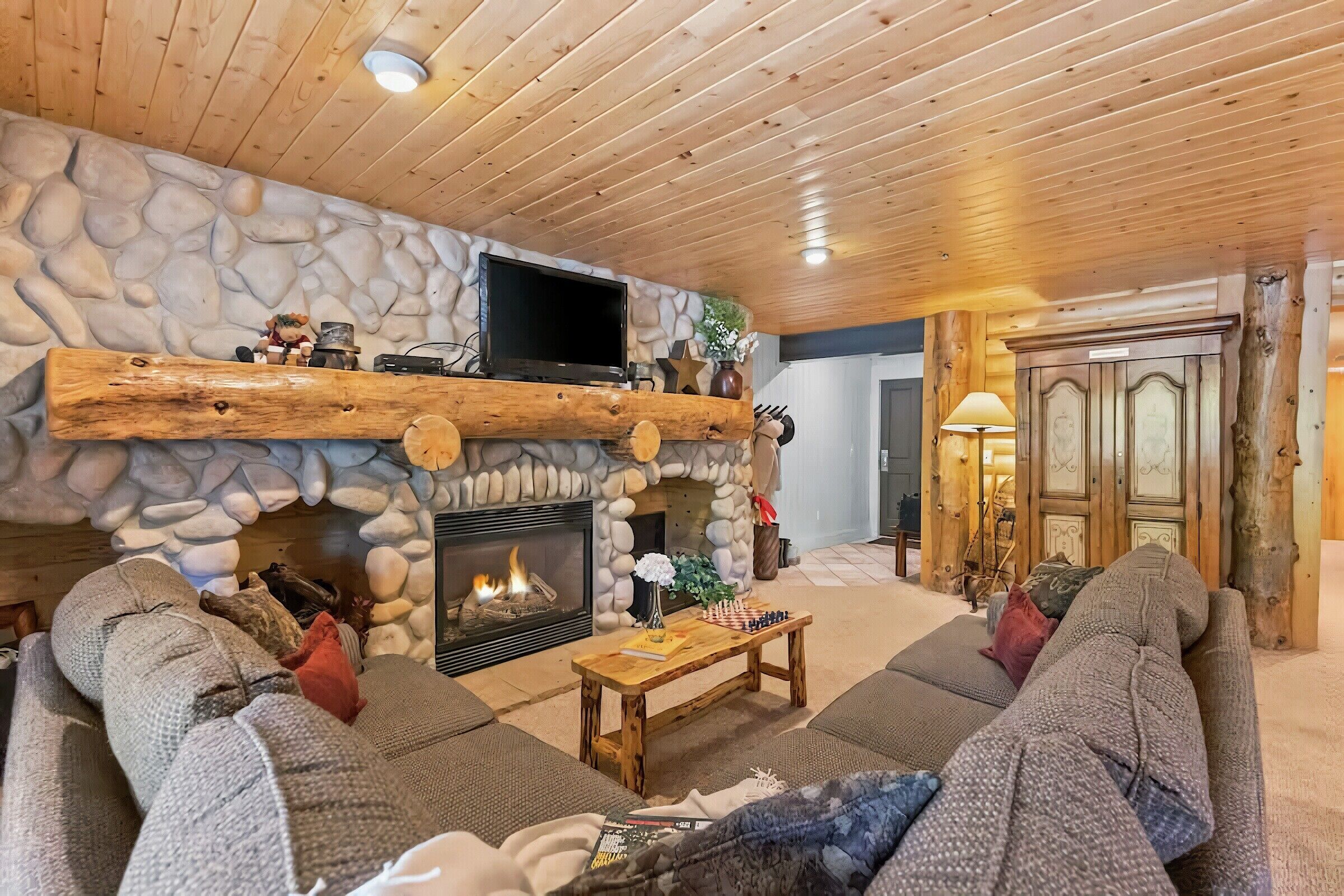 #205 - Living Area